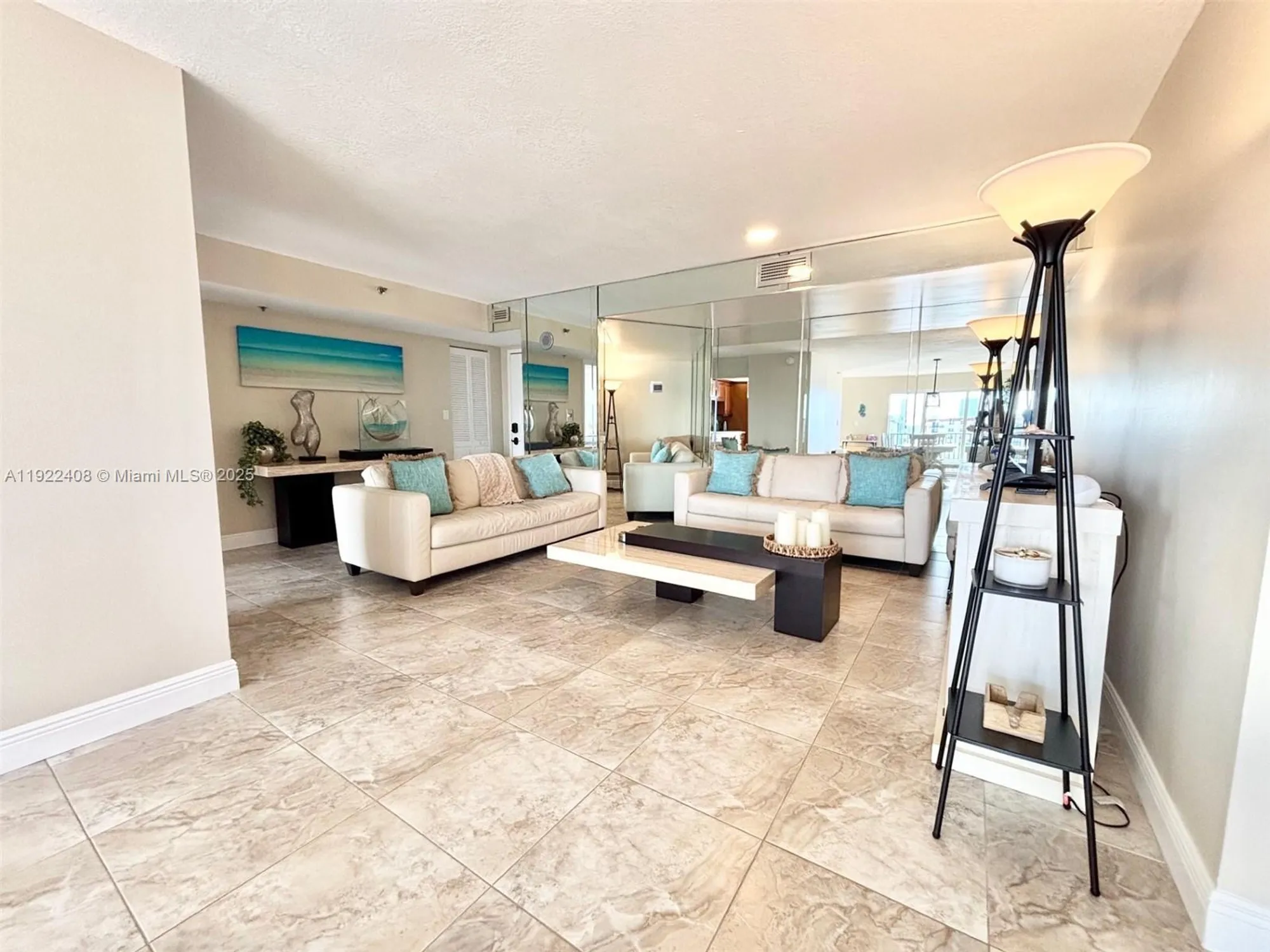 Property Slideshow image 14 of 65 | 1201 s ocean dr 1610s, Hollywood, FL, 33019