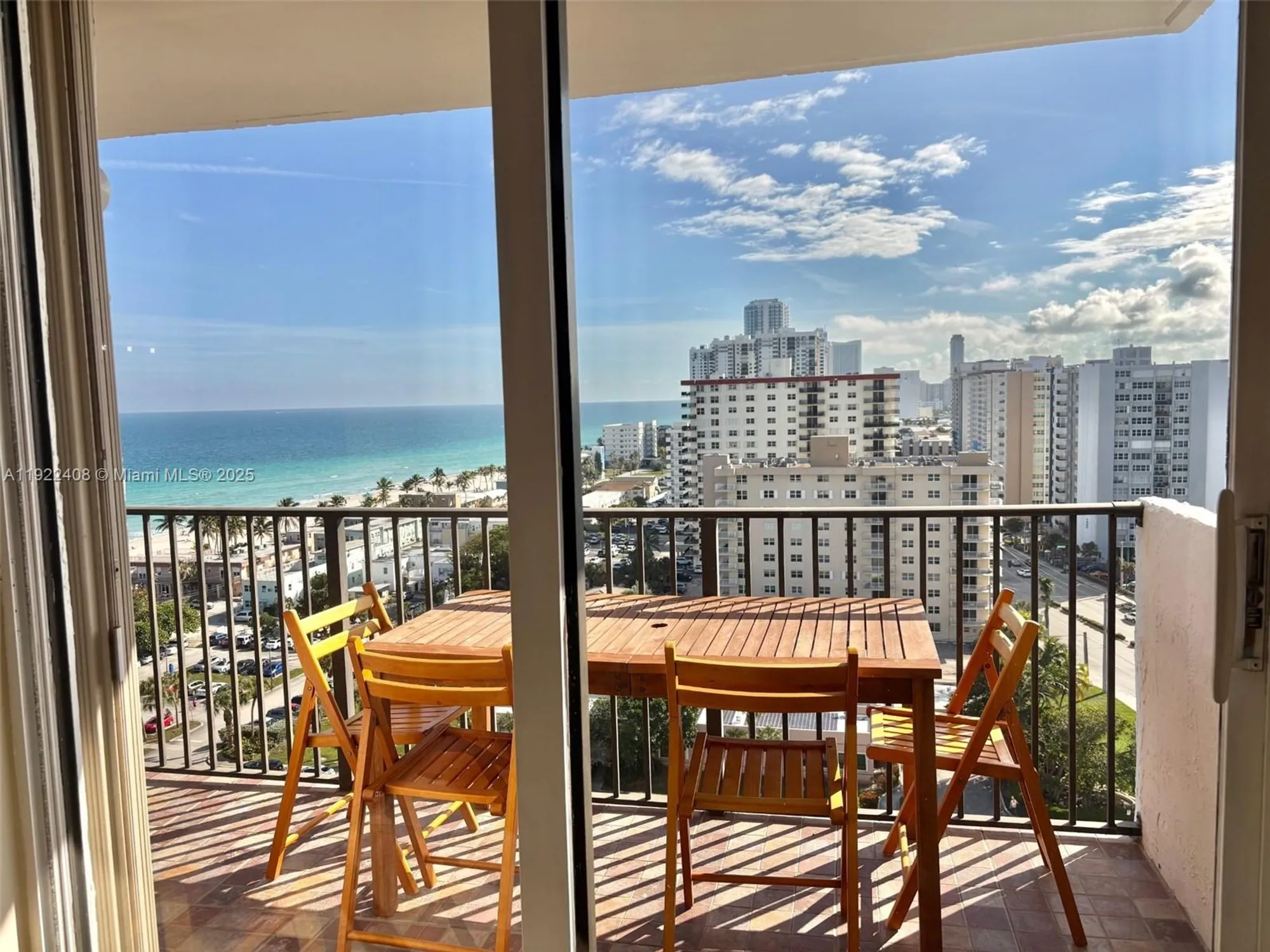 Property Slideshow image 11 of 65 | 1201 s ocean dr 1610s, Hollywood, FL, 33019