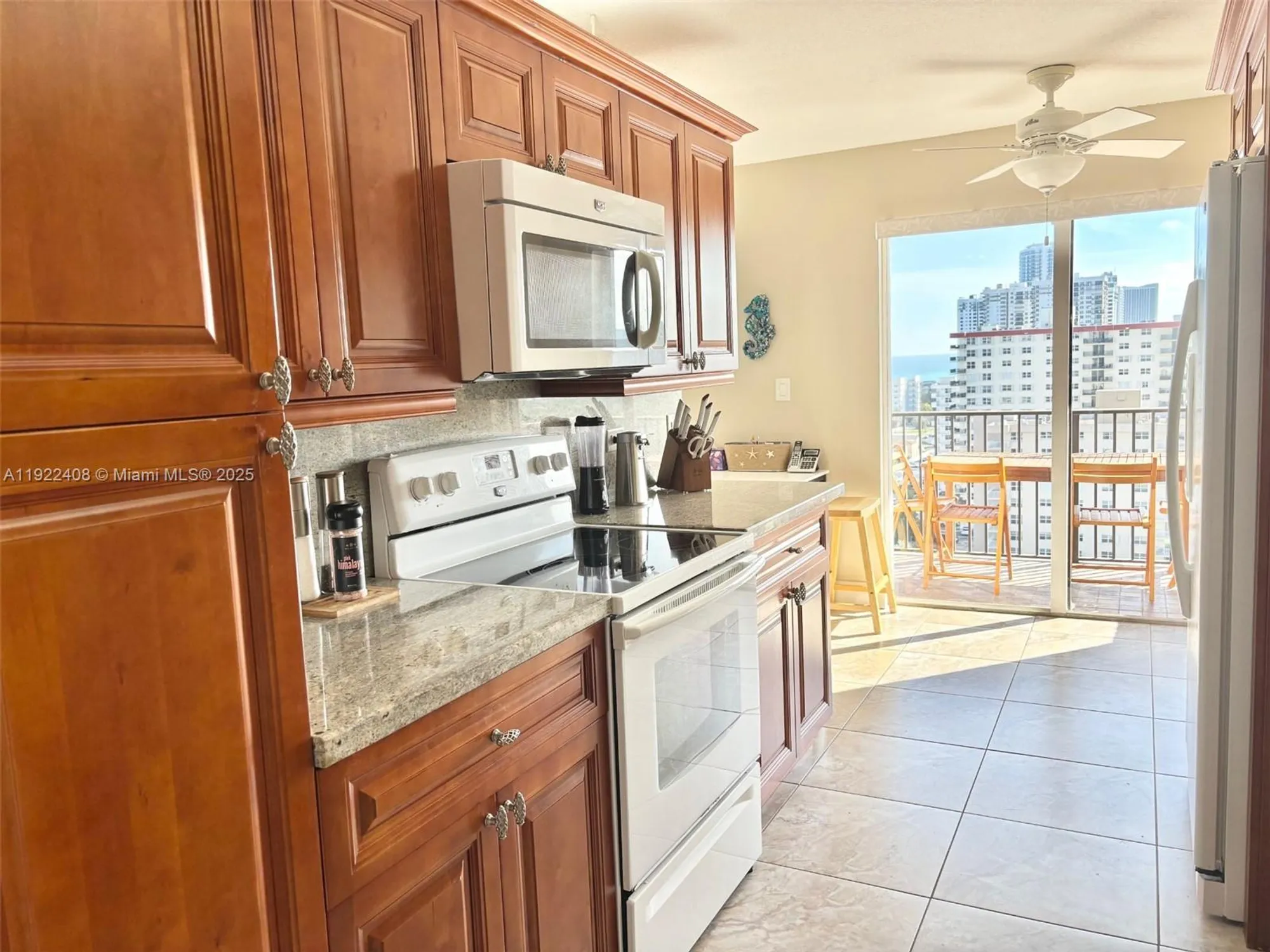 Property Slideshow image 28 of 65 | 1201 s ocean dr 1610s, Hollywood, FL, 33019