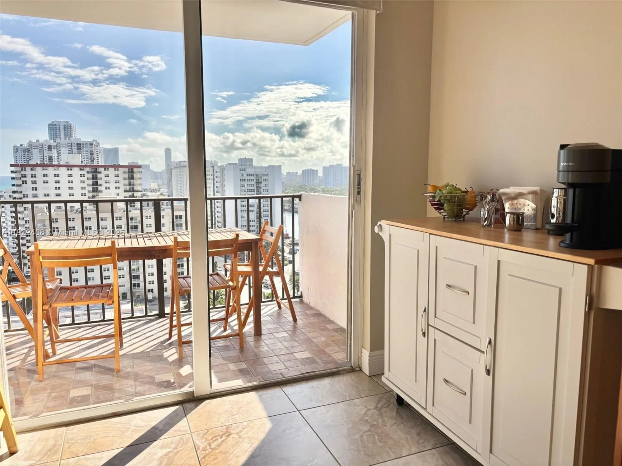 Property Slideshow image 33 of 65 | 1201 s ocean dr 1610s, Hollywood, FL, 33019