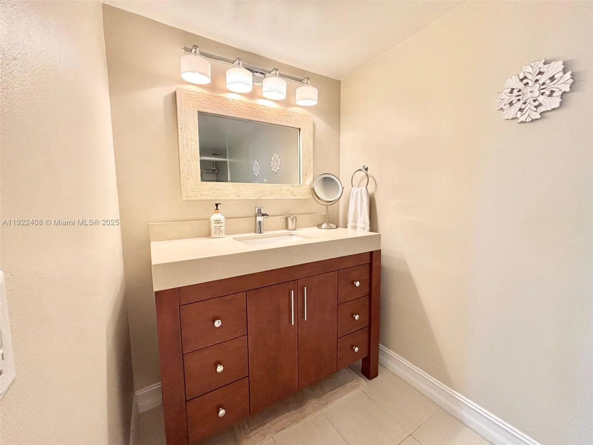 Property Slideshow image 40 of 65 | 1201 s ocean dr 1610s, Hollywood, FL, 33019
