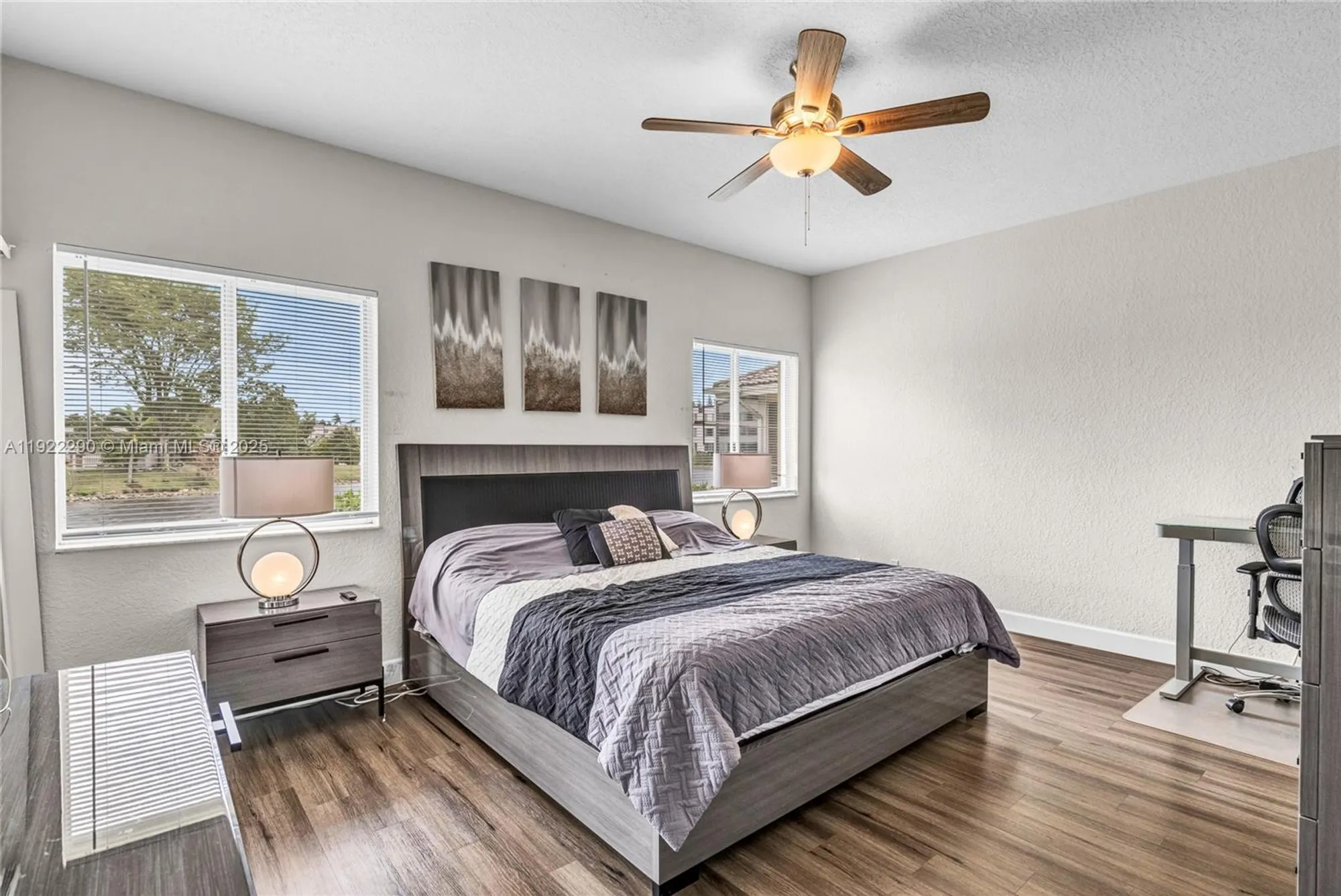 Property Slideshow image 14 of 38 | 7602 nw 99th ter, Tamarac, FL, 33321