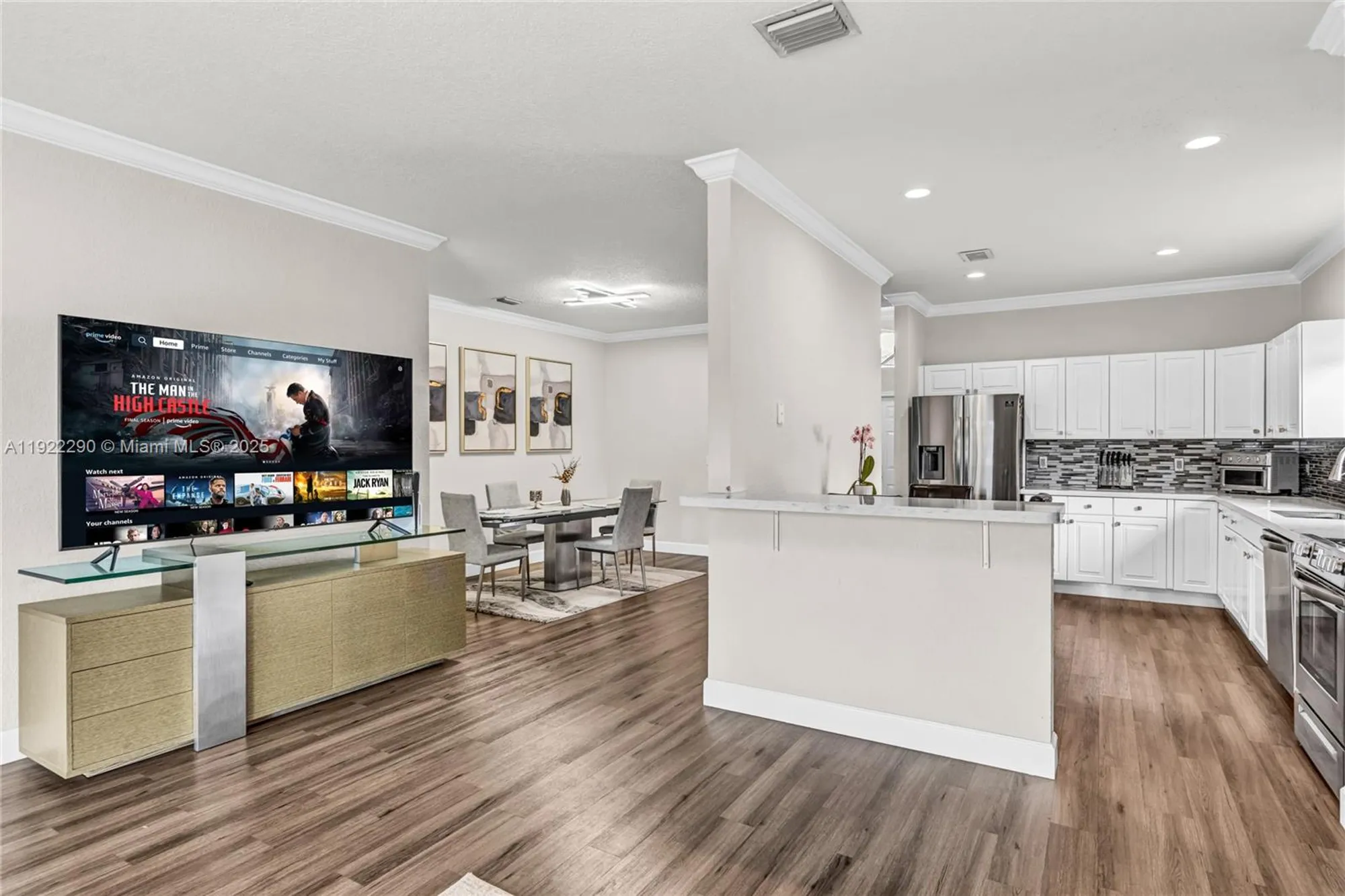 Property Slideshow image 12 of 38 | 7602 nw 99th ter, Tamarac, FL, 33321