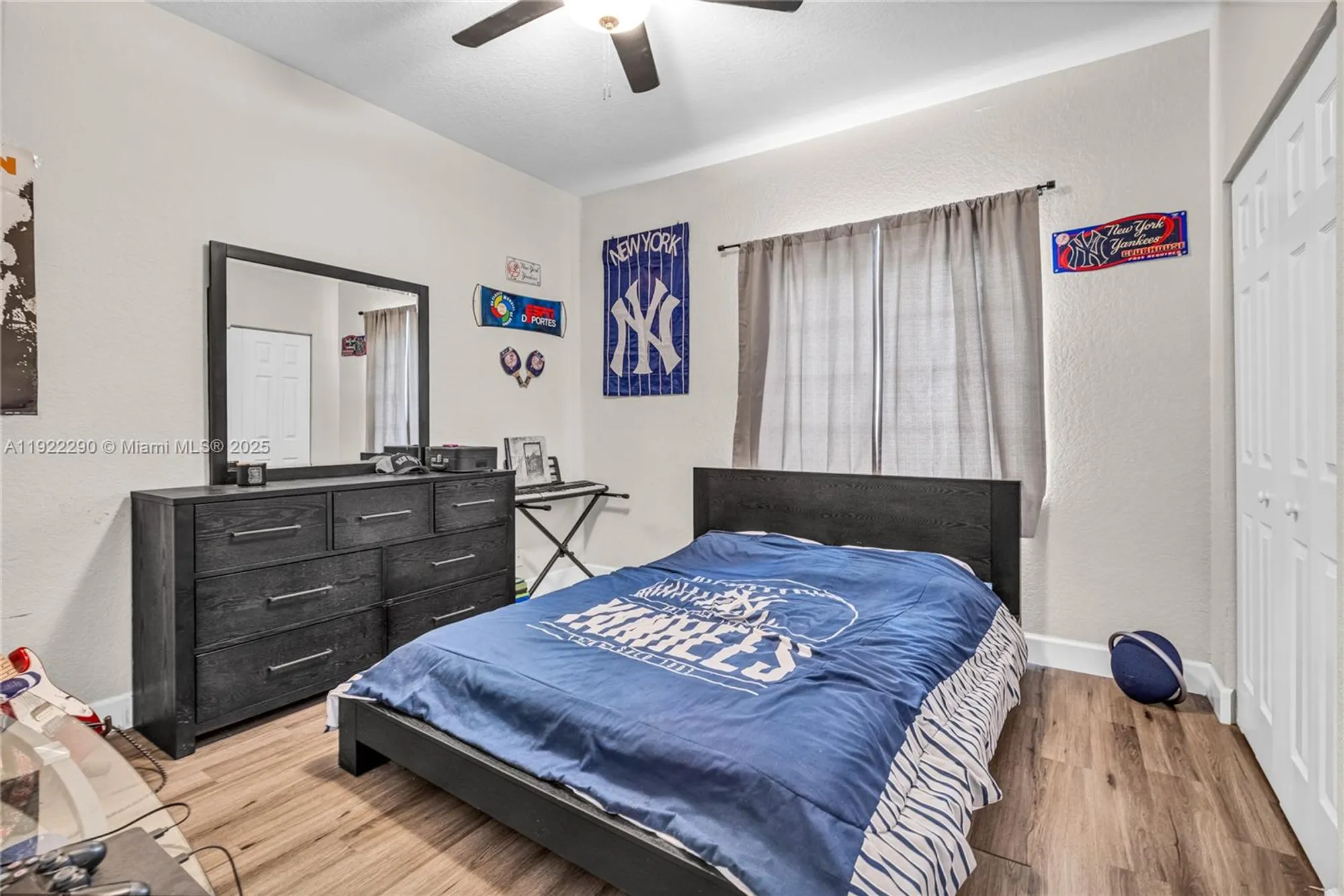 Property Slideshow image 21 of 38 | 7602 nw 99th ter, Tamarac, FL, 33321