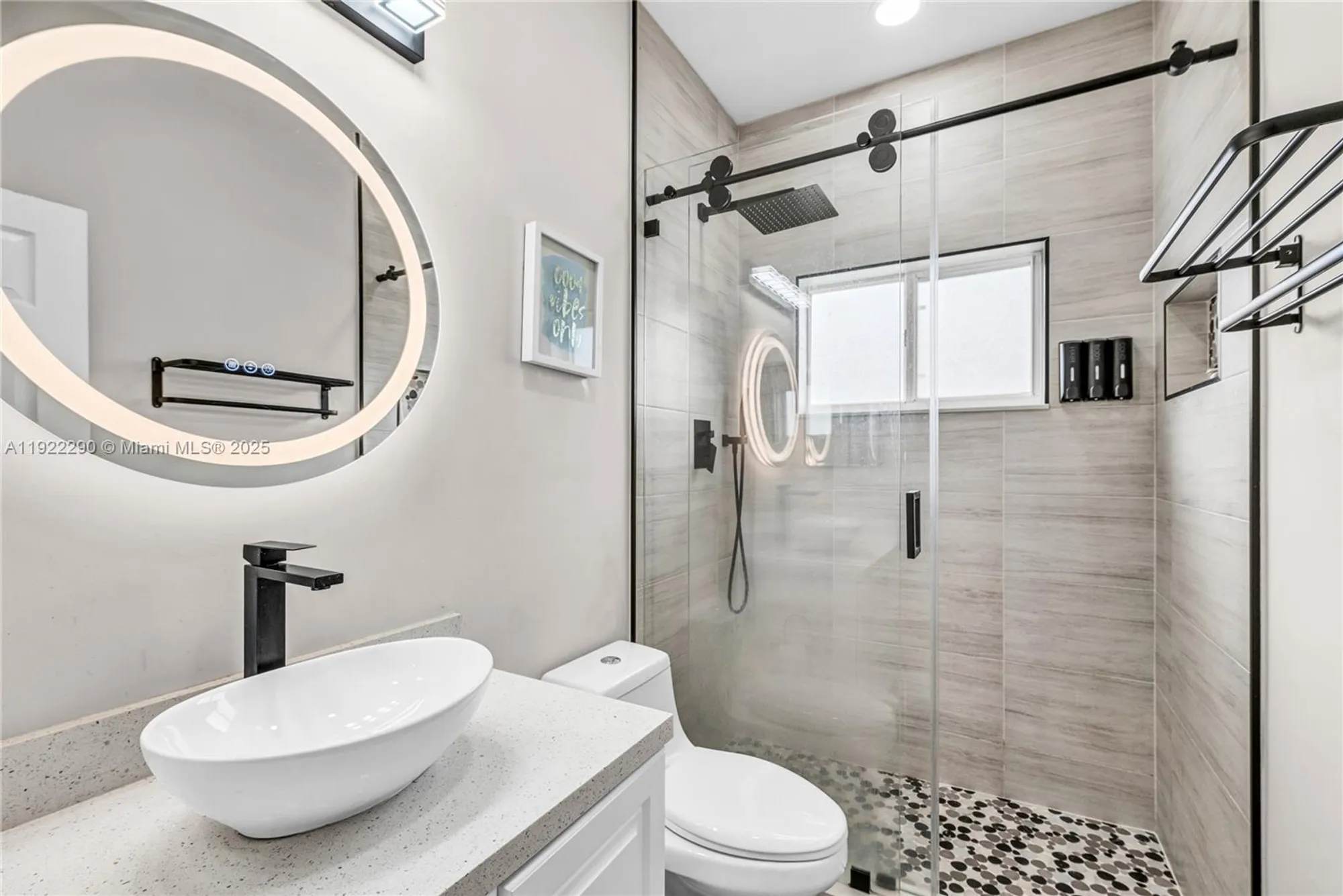 Property Slideshow image 22 of 38 | 7602 nw 99th ter, Tamarac, FL, 33321