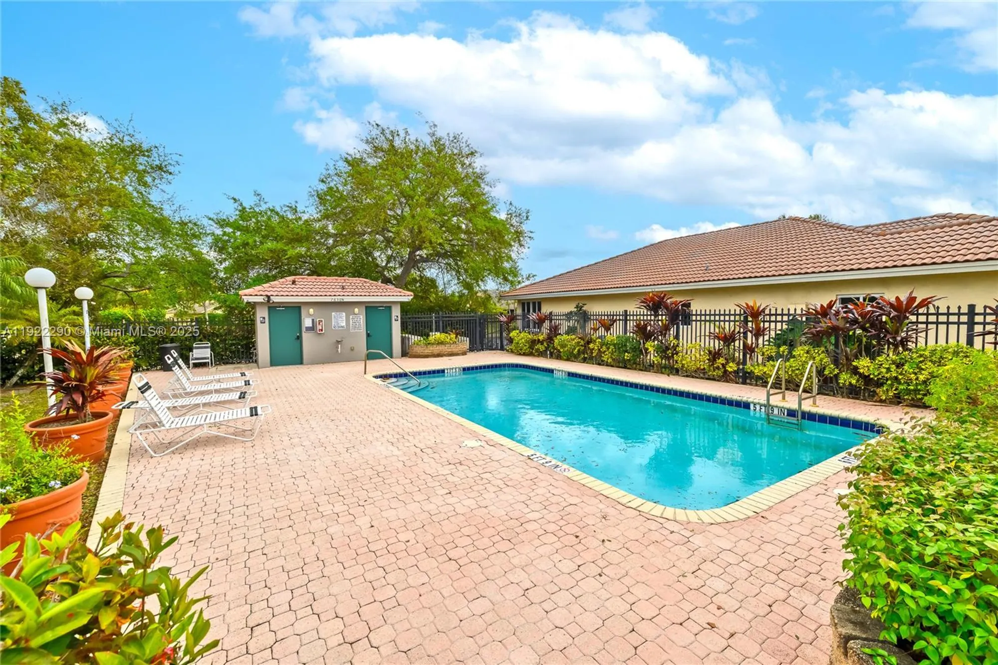 Property Slideshow image 38 of 38 | 7602 nw 99th ter, Tamarac, FL, 33321