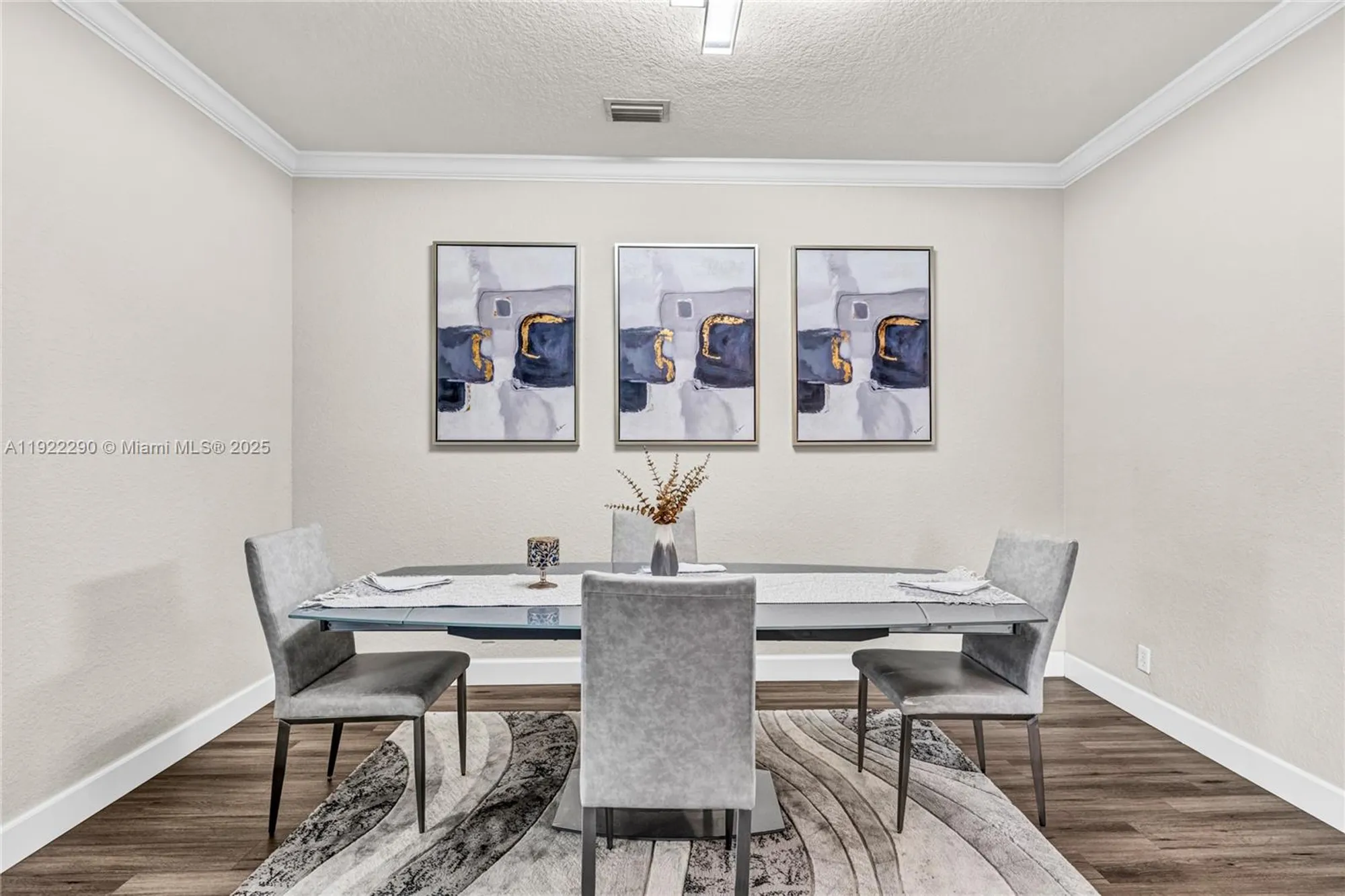 Property Slideshow image 8 of 38 | 7602 nw 99th ter, Tamarac, FL, 33321