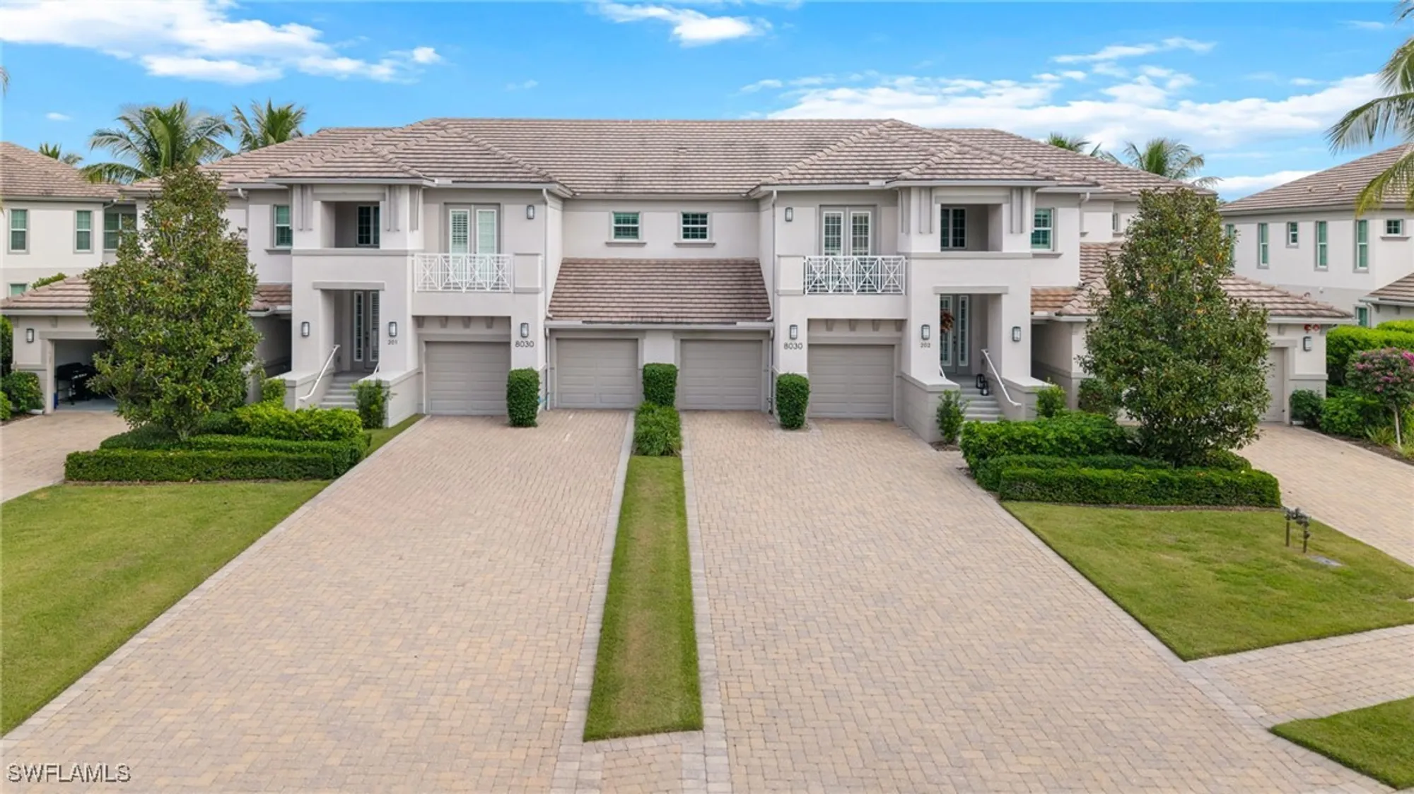 Property Slideshow image 36 of 50 | 8030 signature club cir # 6, Naples, FL, 34113