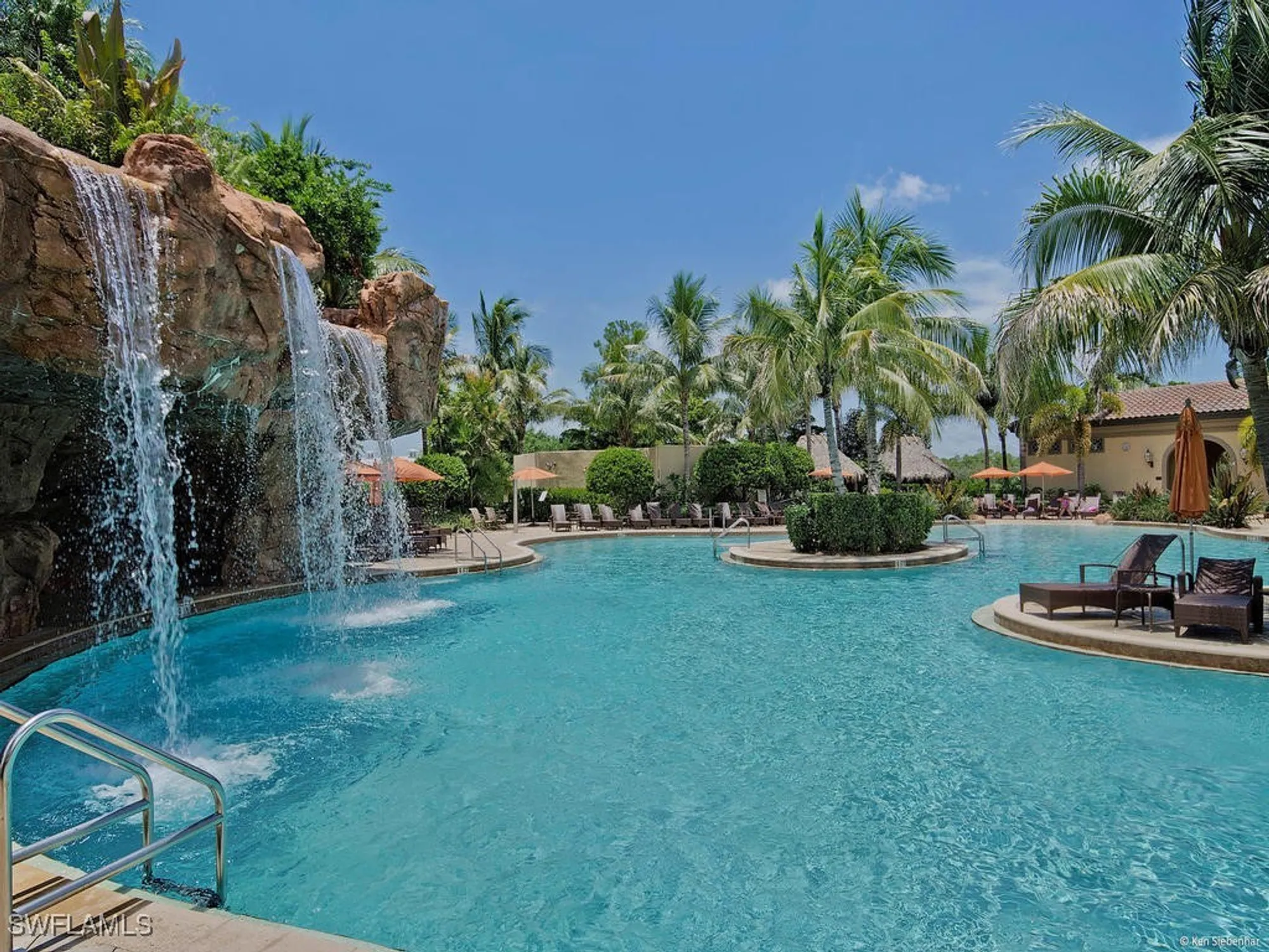 Property Slideshow image 46 of 50 | 8030 signature club cir unit 202, Naples, FL, 34113