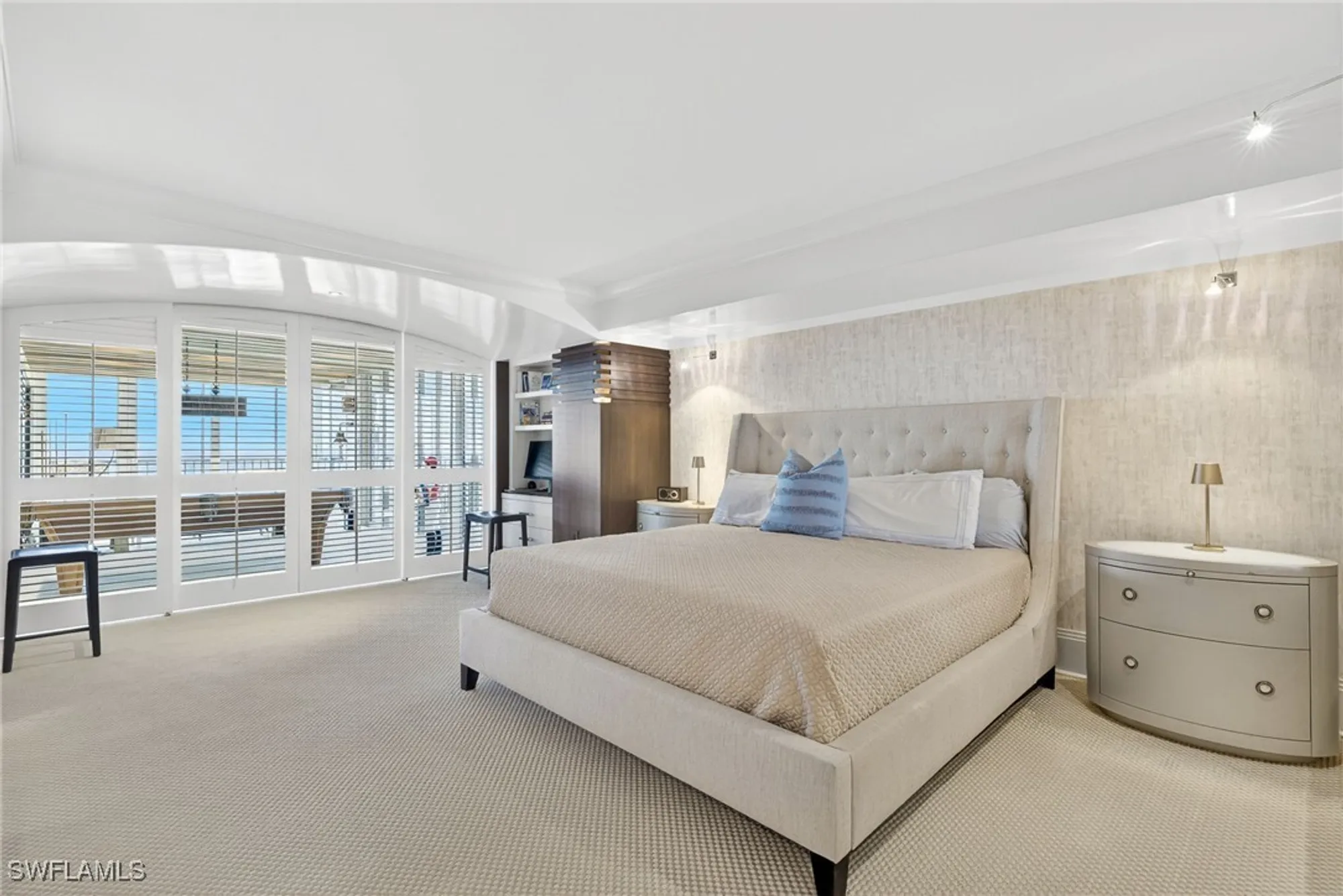 Property Slideshow image 11 of 31 | 5601 turtle bay dr apt 2104, Naples, FL, 34108