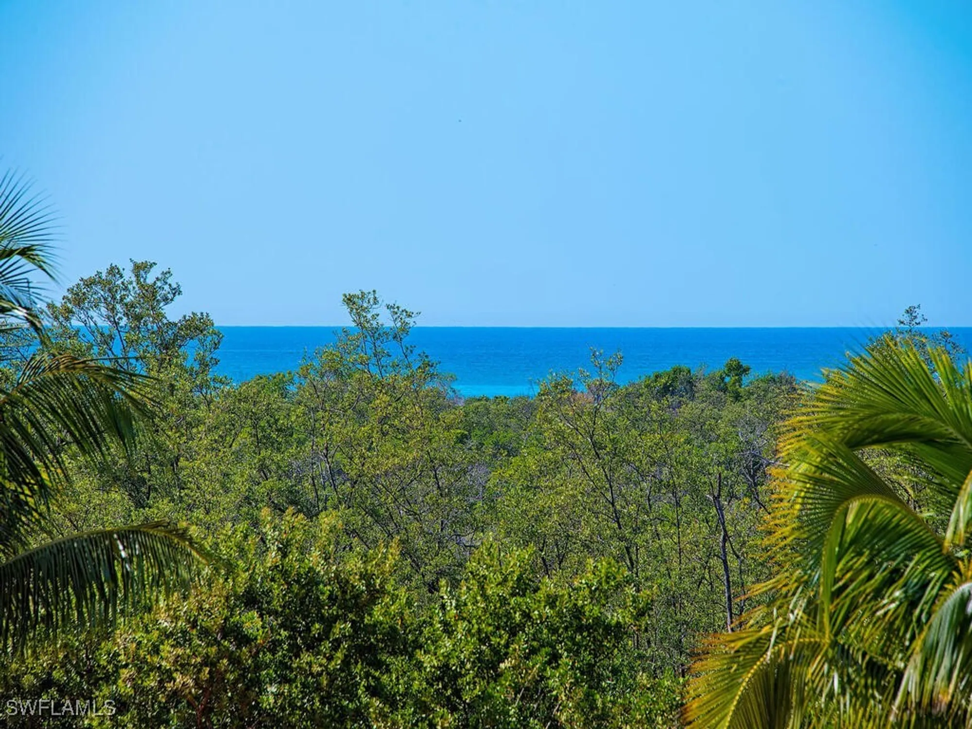 Property Slideshow image 2 of 20 | 6597 nicholas blvd 503, Naples, FL, 34108