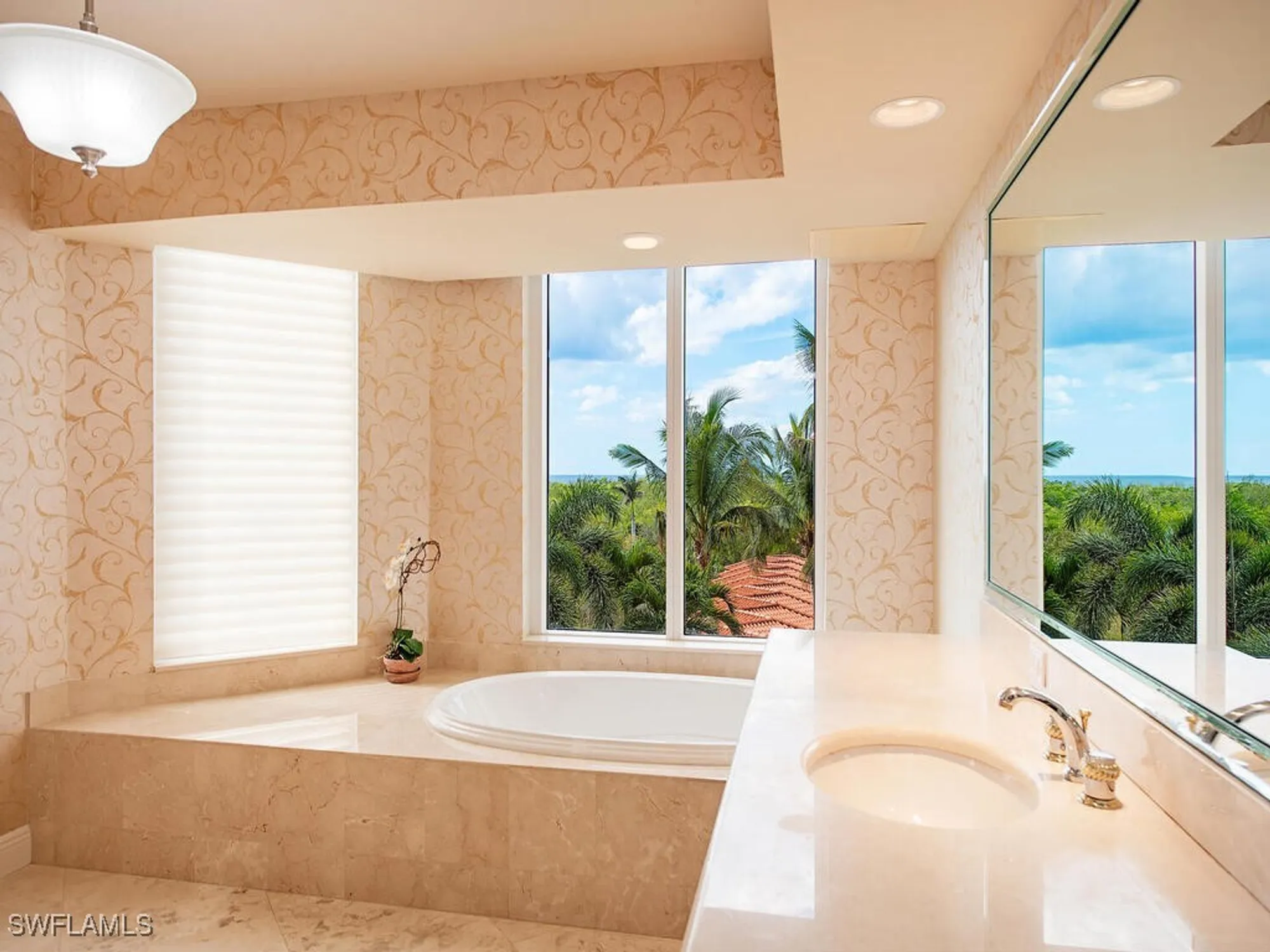 Property Slideshow image 9 of 20 | 6597 nicholas blvd 503, Naples, FL, 34108