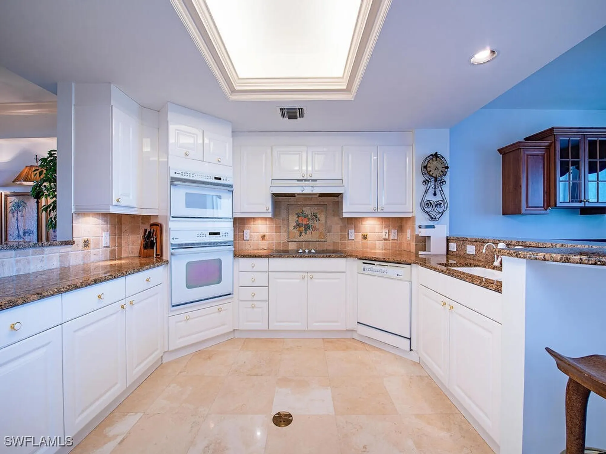 Property Slideshow image 10 of 24 | 7117 pelican bay blvd 1604, Naples, FL, 34108