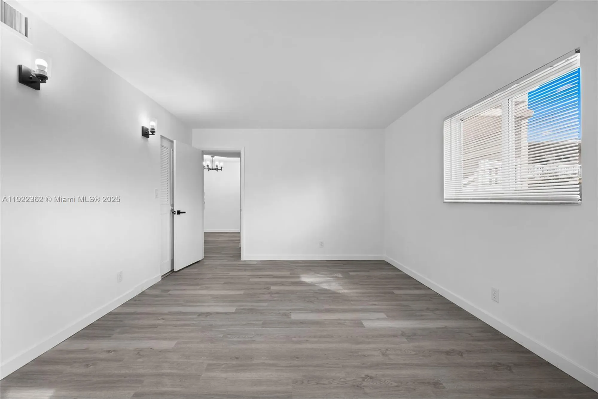 Property Slideshow image 21 of 37 | 2770 garden dr 201, Lake Worth, FL, 33461