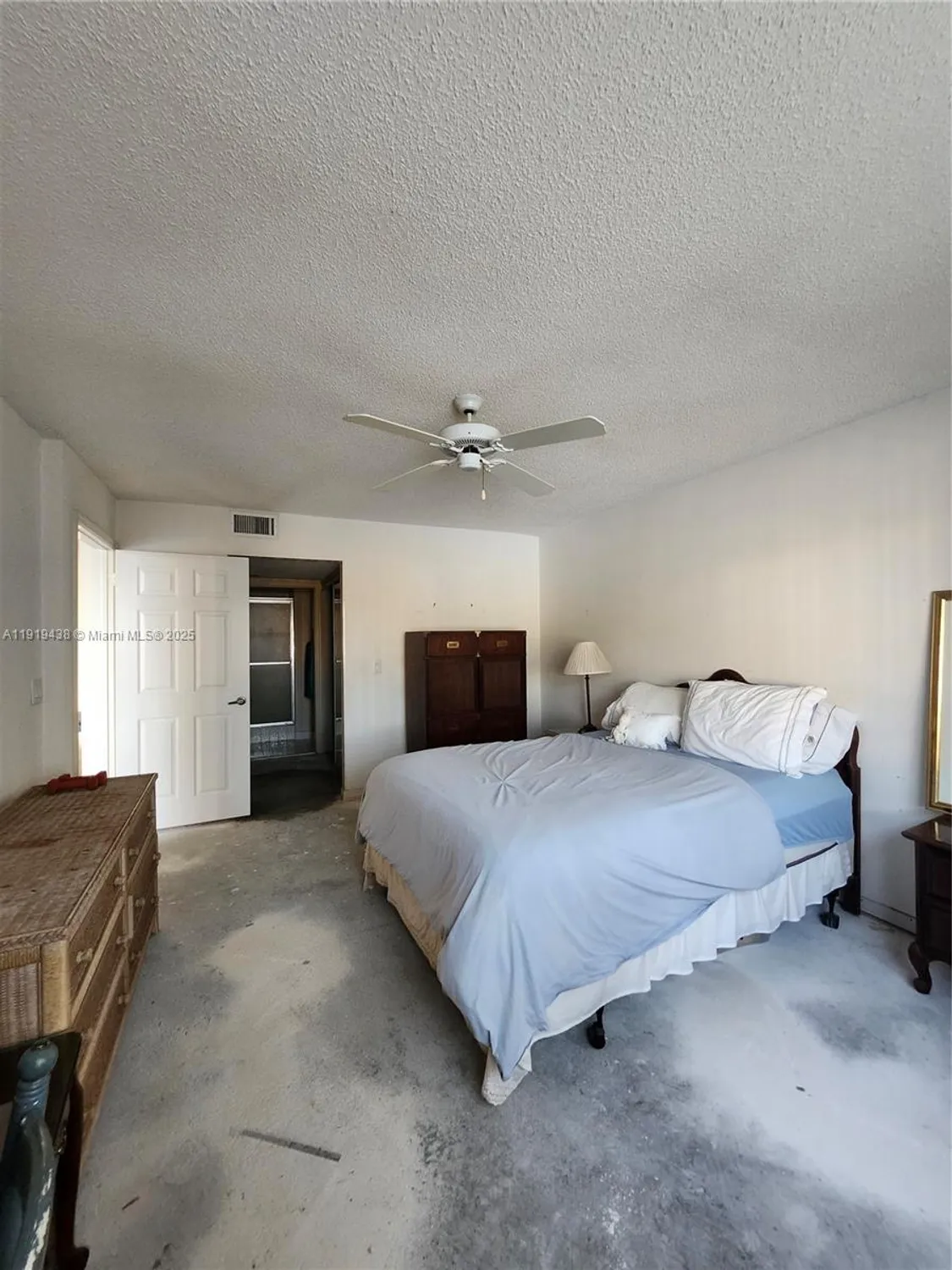 Property Slideshow image 10 of 15 | 7852 trent dr 206, Tamarac, FL, 33321