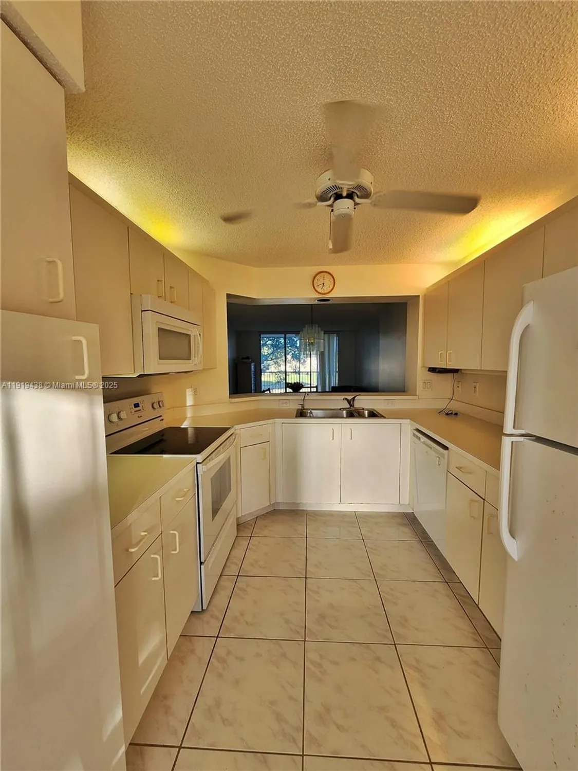 Property Slideshow image 3 of 15 | 7852 trent dr 206, Tamarac, FL, 33321