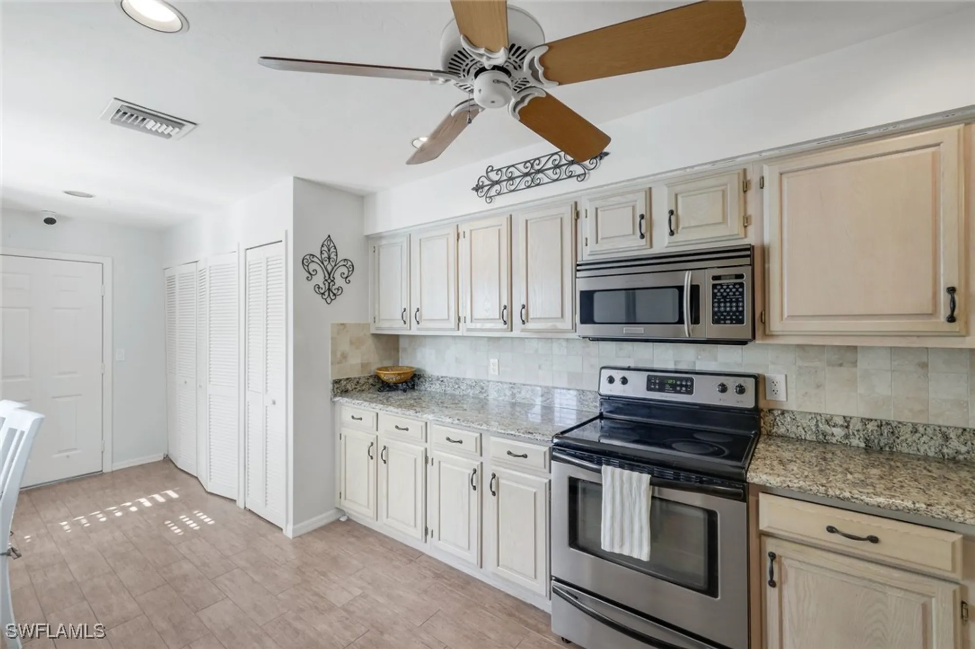 Property Slideshow image 11 of 45 | 6636 trident way, Naples, FL, 34108