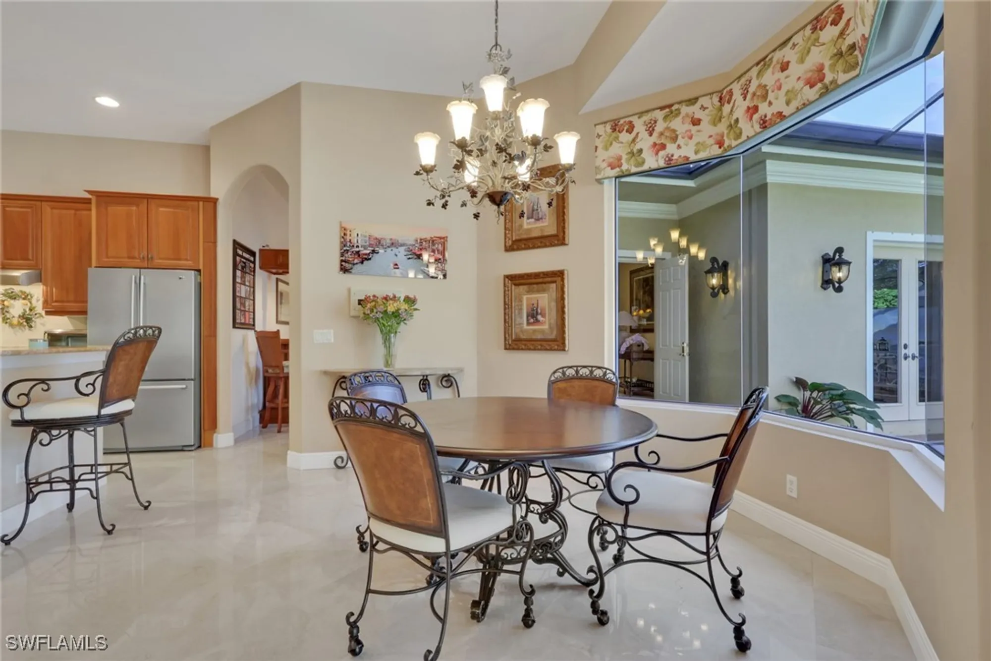 Property Slideshow image 10 of 31 | 904 glen lake cir, Naples, FL, 34119