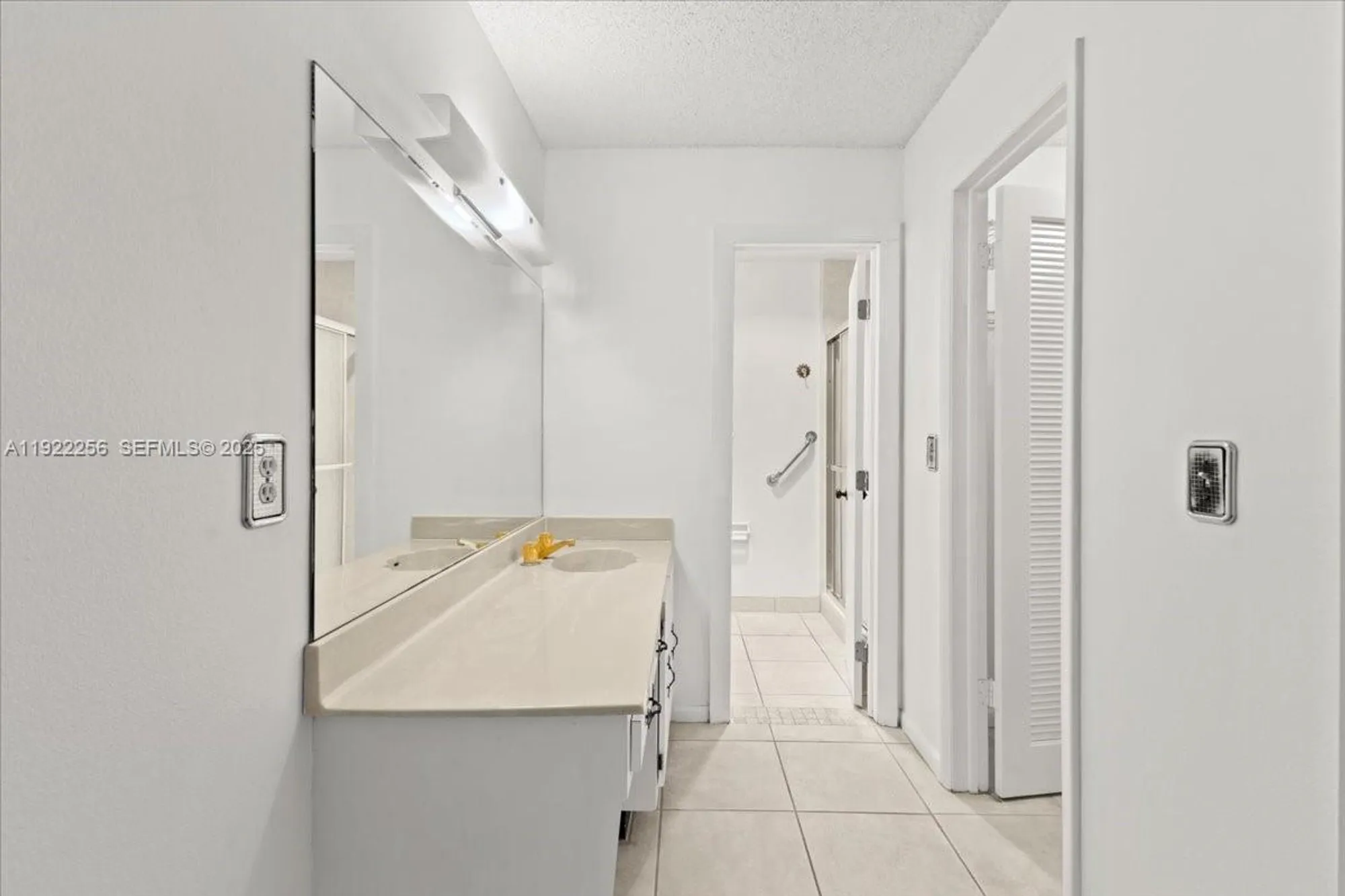 Property Slideshow image 14 of 32 | 13752 via flora b, Delray Beach, FL, 33484