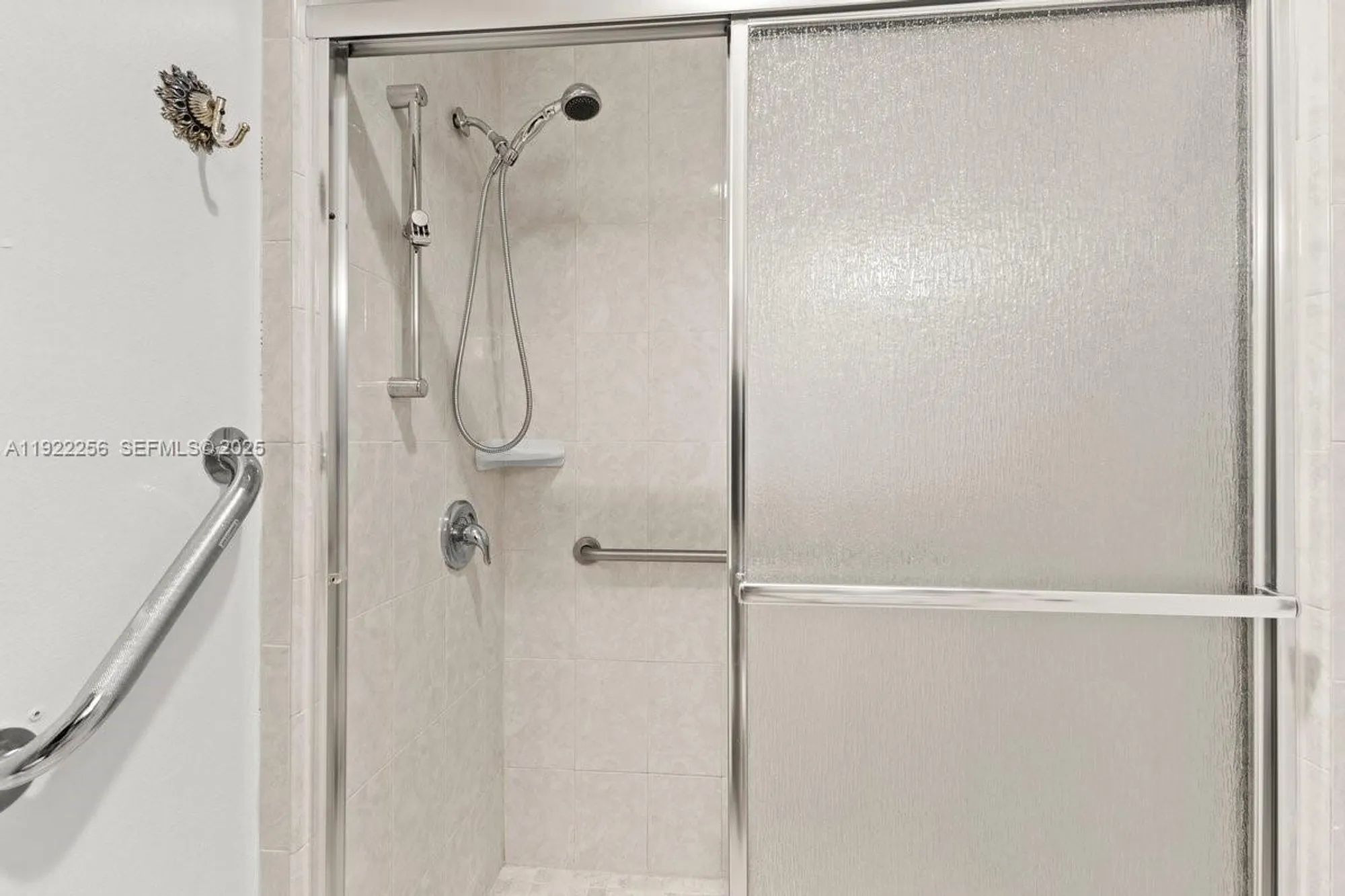 Property Slideshow image 15 of 32 | 13752 via flora b, Delray Beach, FL, 33484