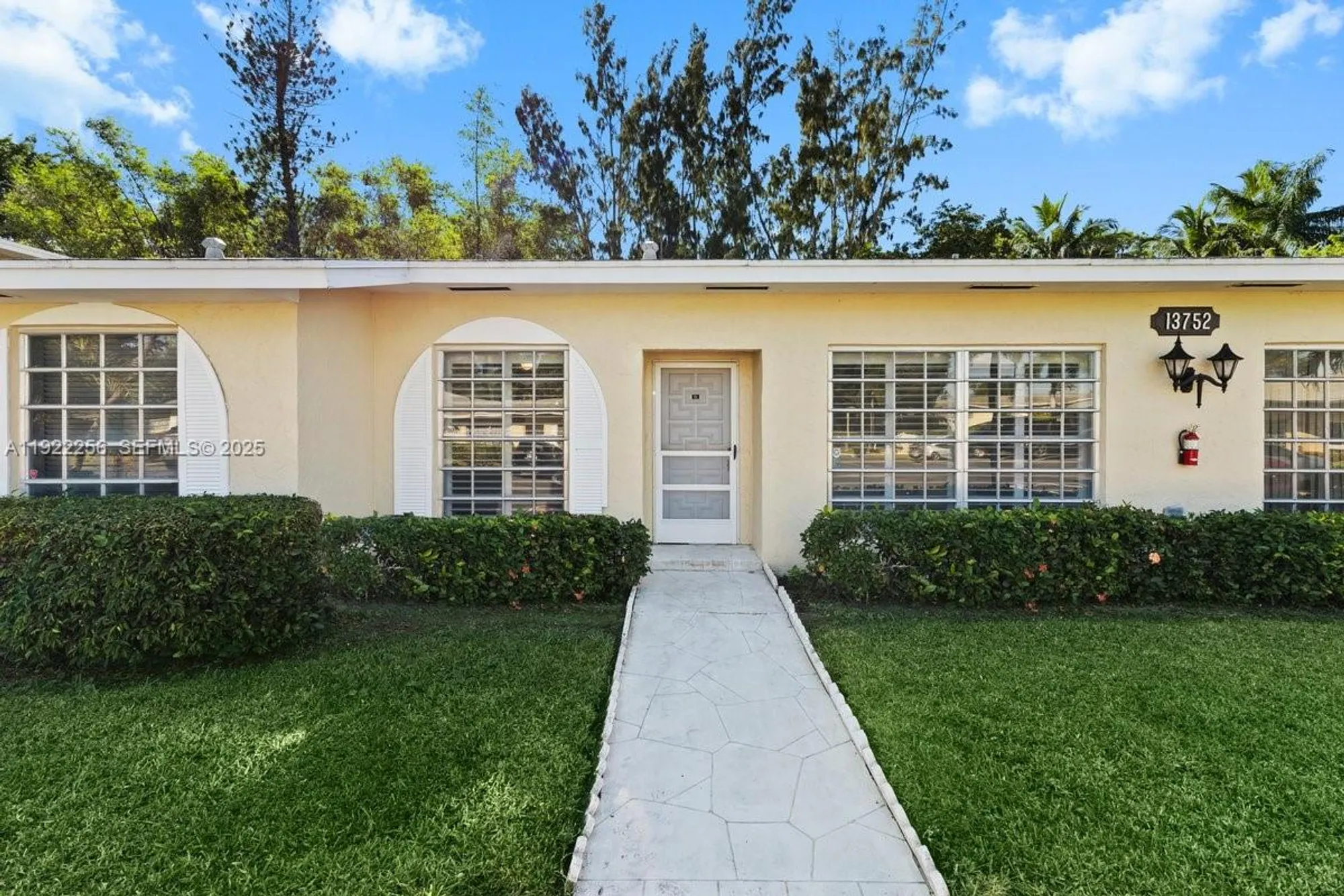 Property Slideshow image 1 of 32 | 13752 via flora b, Delray Beach, FL, 33484