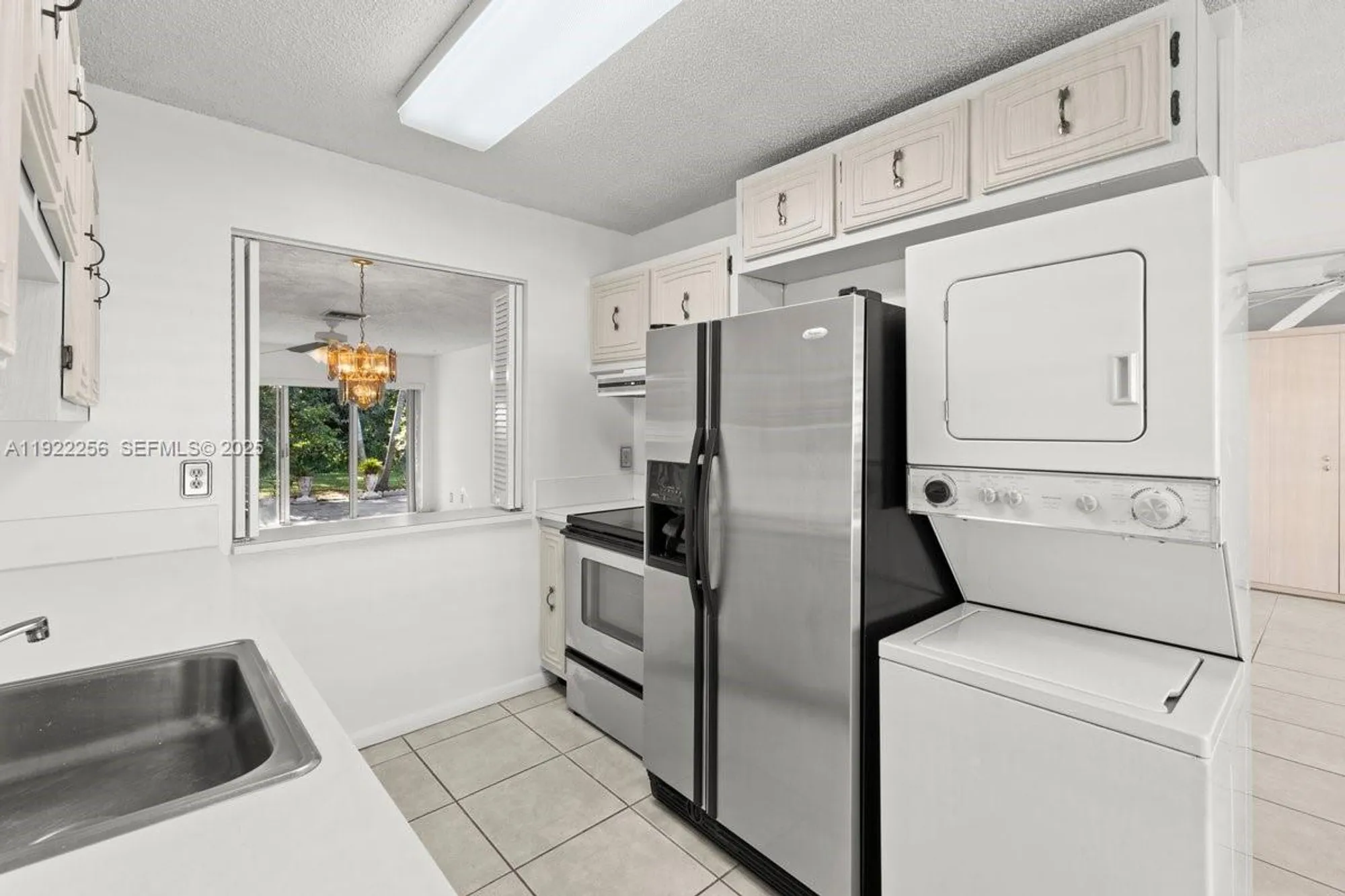 Property Slideshow image 4 of 32 | 13752 via flora b, Delray Beach, FL, 33484