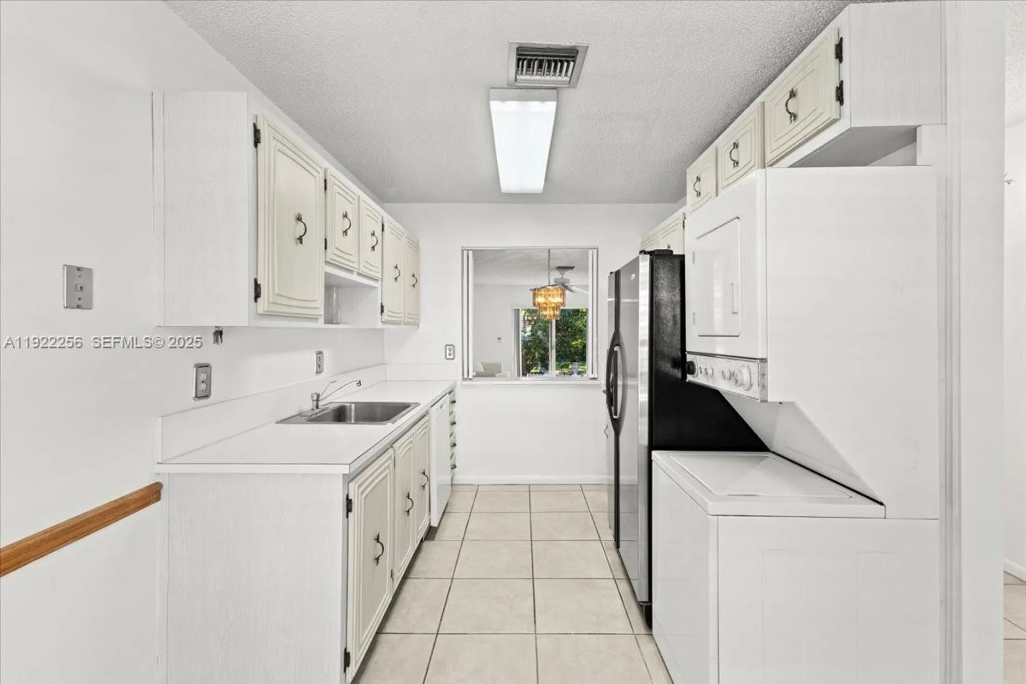 Property Slideshow image 6 of 32 | 13752 via flora b, Delray Beach, FL, 33484