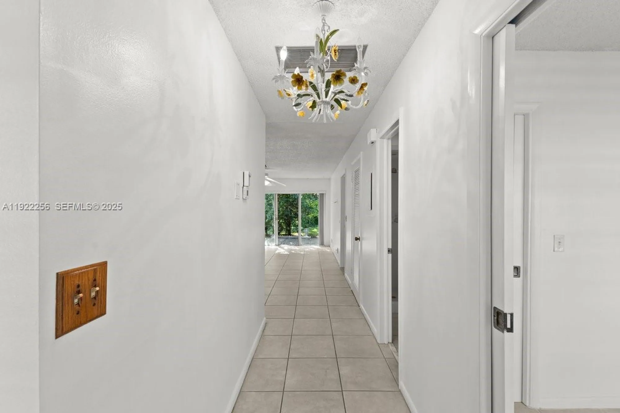 Property Slideshow image 7 of 32 | 13752 via flora b, Delray Beach, FL, 33484