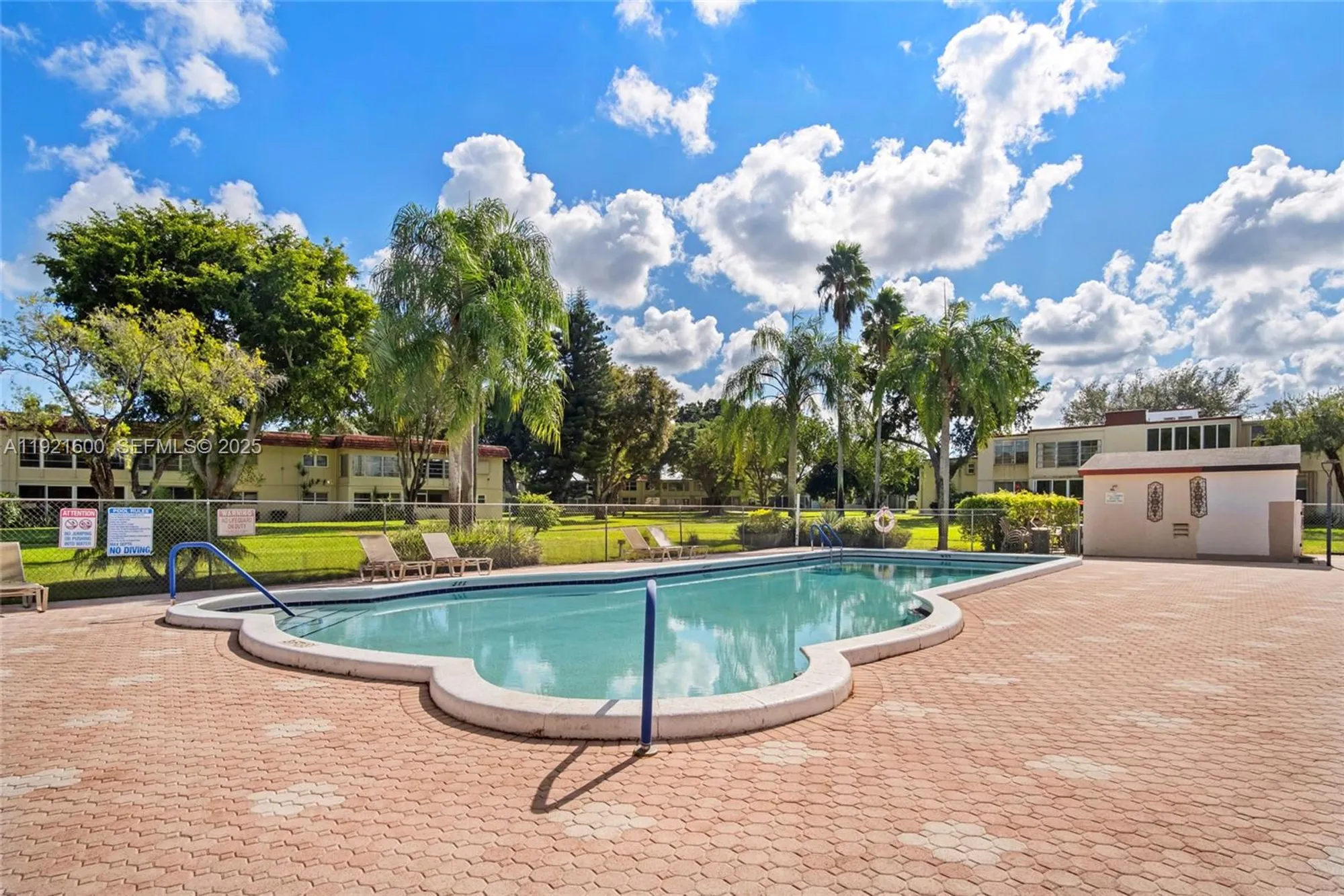 Property Slideshow image 18 of 24 | 19 abbey ln apt 104, Delray Beach, FL, 33446