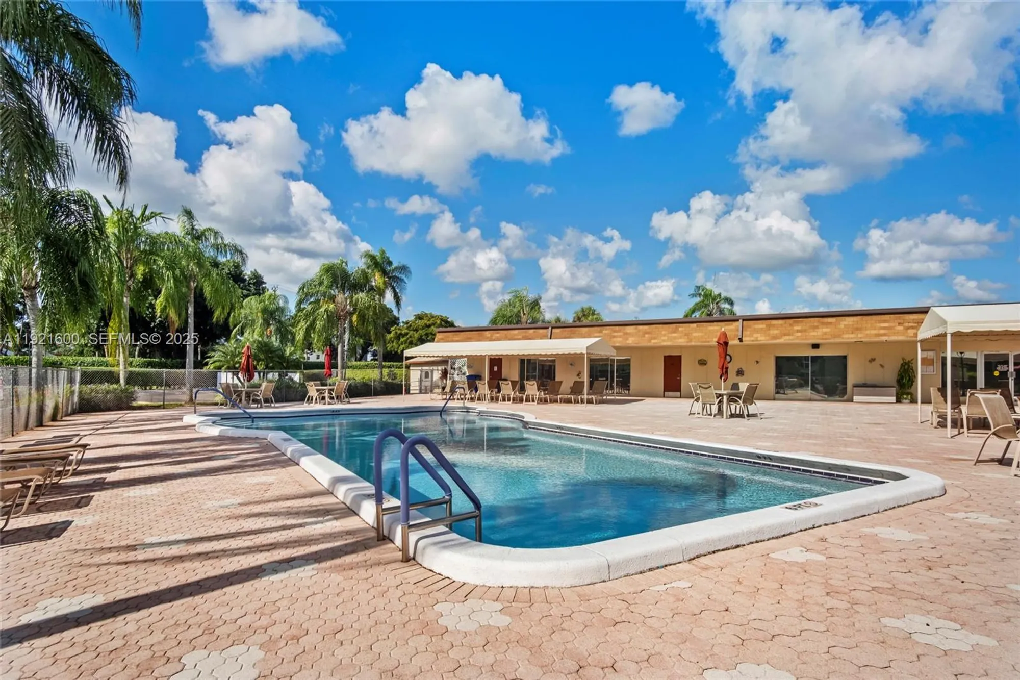 Property Slideshow image 19 of 24 | 19 abbey ln apt 104, Delray Beach, FL, 33446