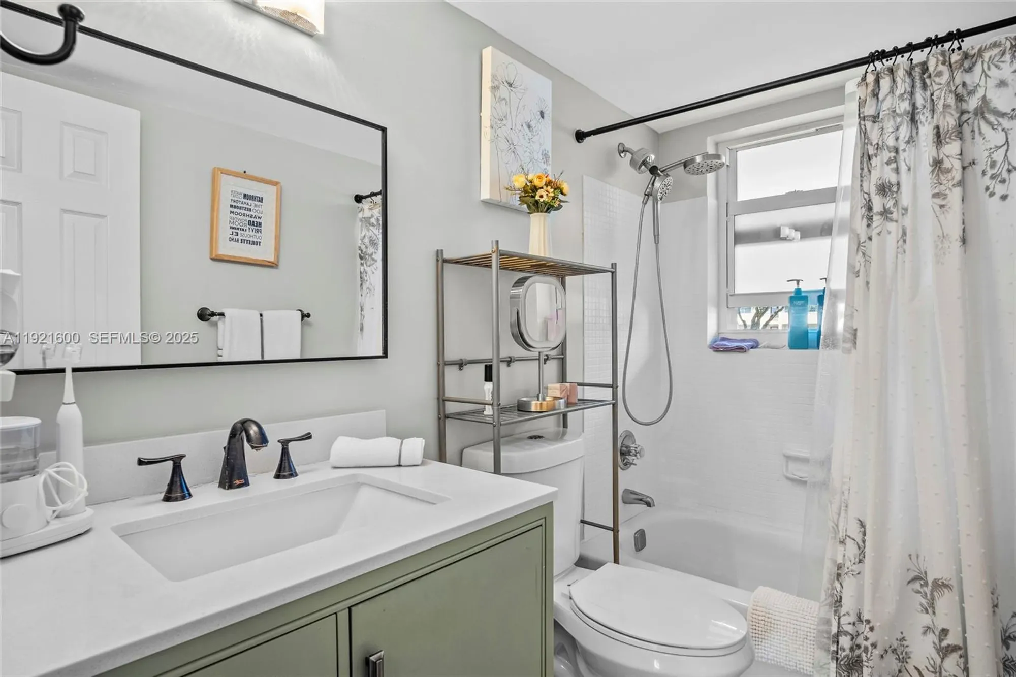 Property Slideshow image 10 of 24 | 19 abbey ln apt 104, Delray Beach, FL, 33446