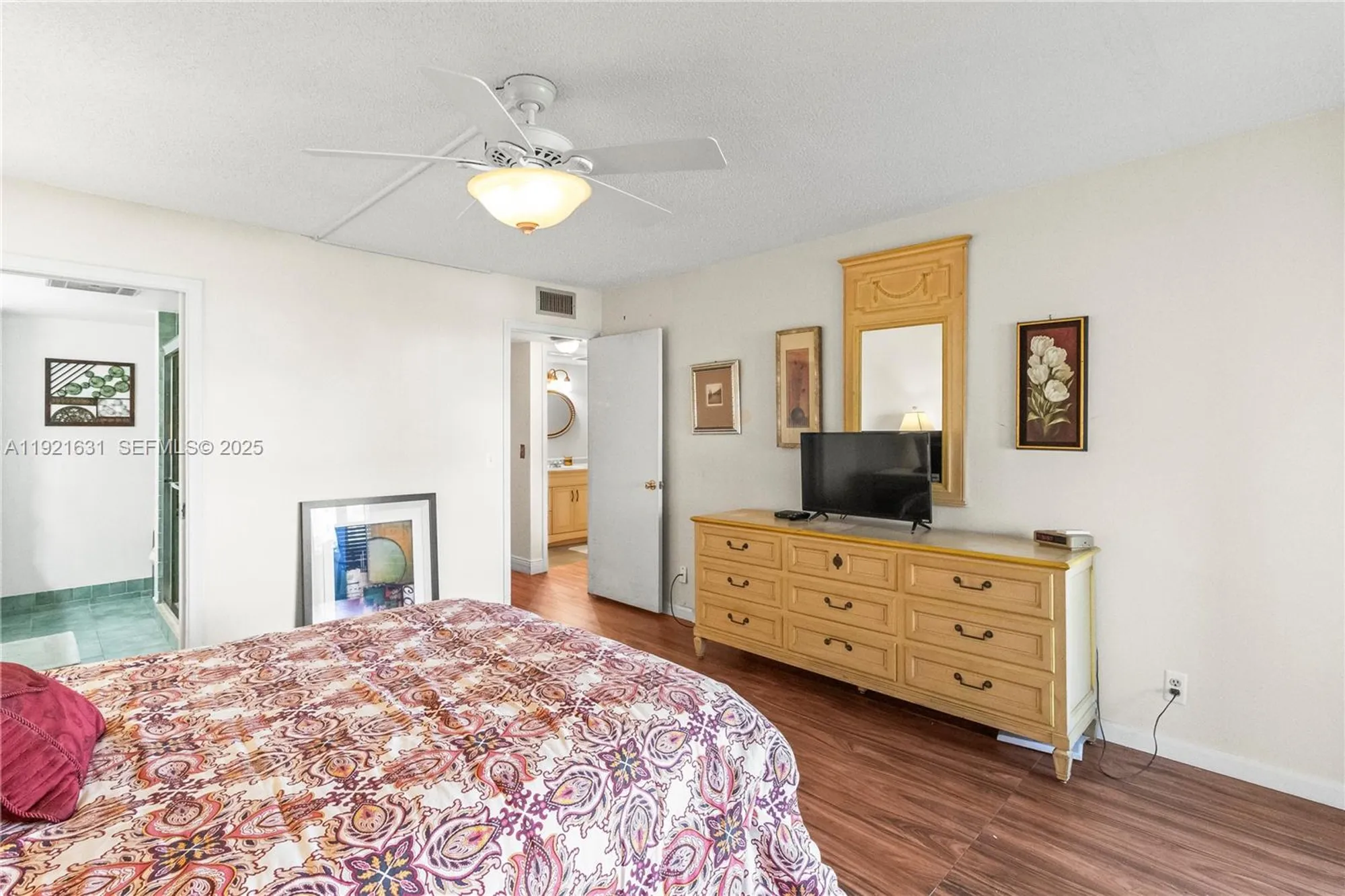 Property Slideshow image 18 of 38 | 105 wellington l, West Palm Beach, FL, 33417