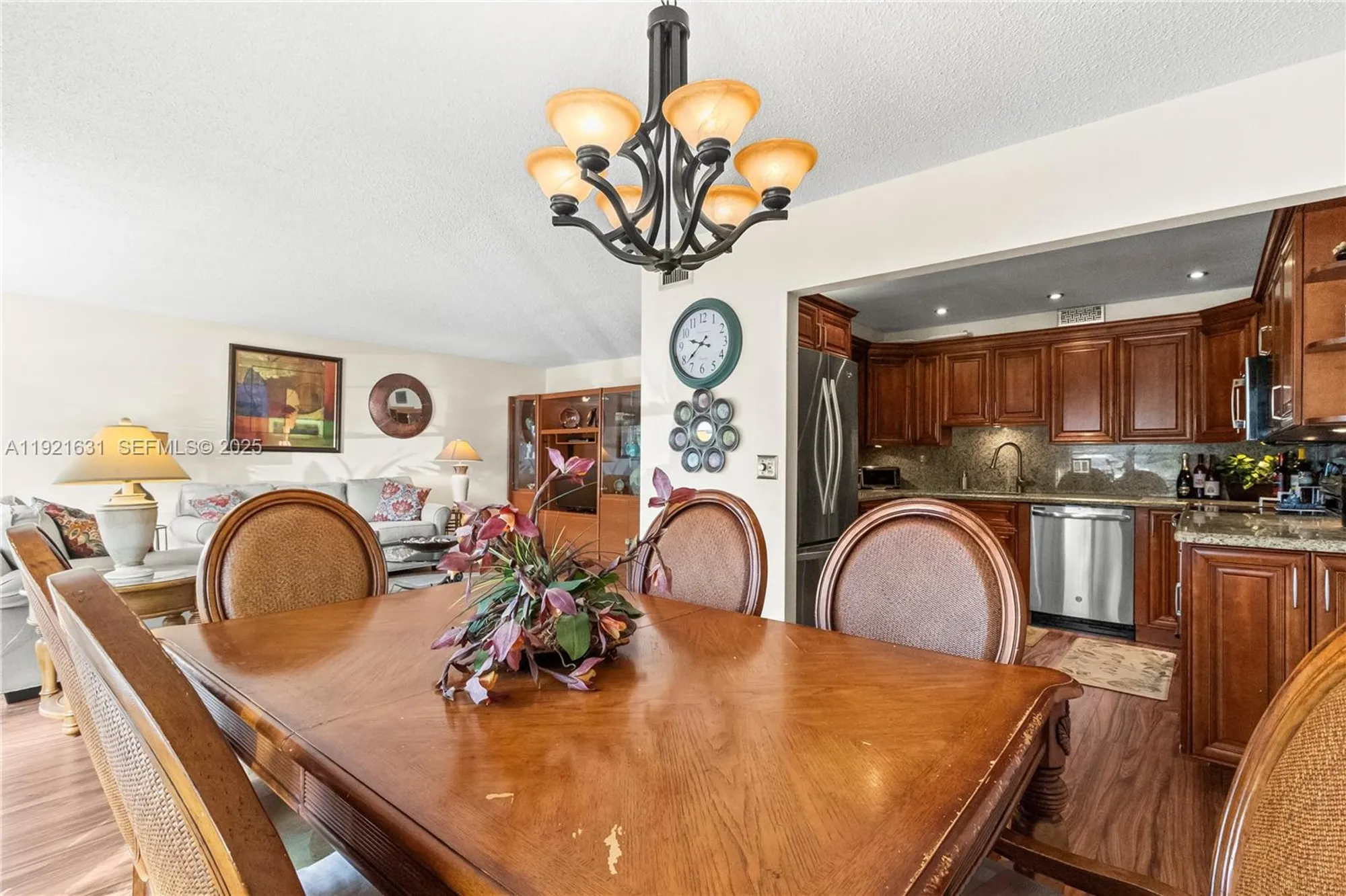 Property Slideshow image 13 of 38 | 105 wellington l, West Palm Beach, FL, 33417