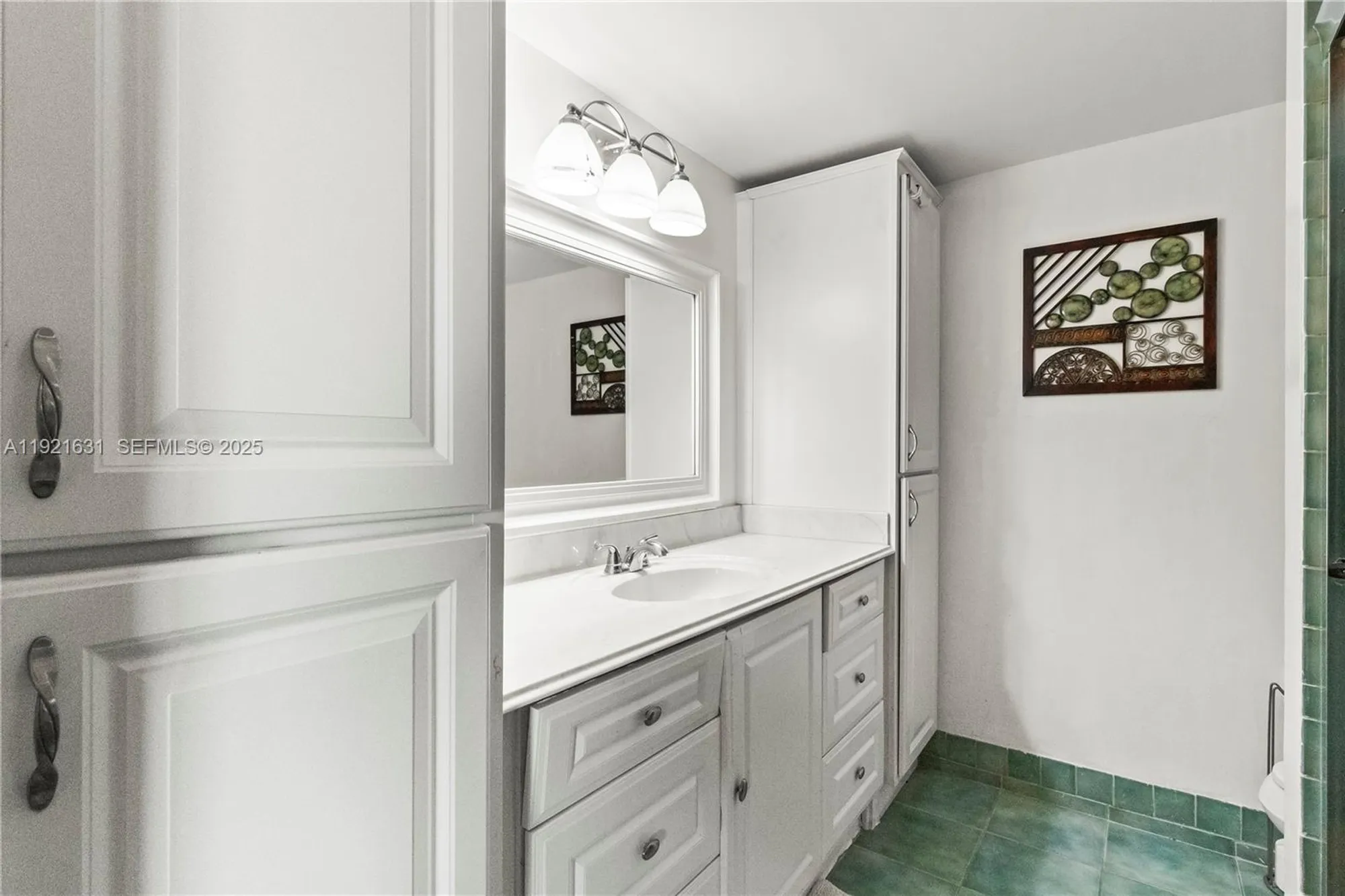 Property Slideshow image 25 of 38 | 105 wellington l, West Palm Beach, FL, 33417