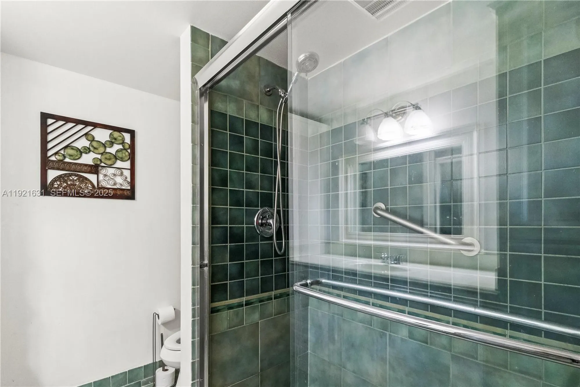 Property Slideshow image 23 of 38 | 105 wellington l, West Palm Beach, FL, 33417