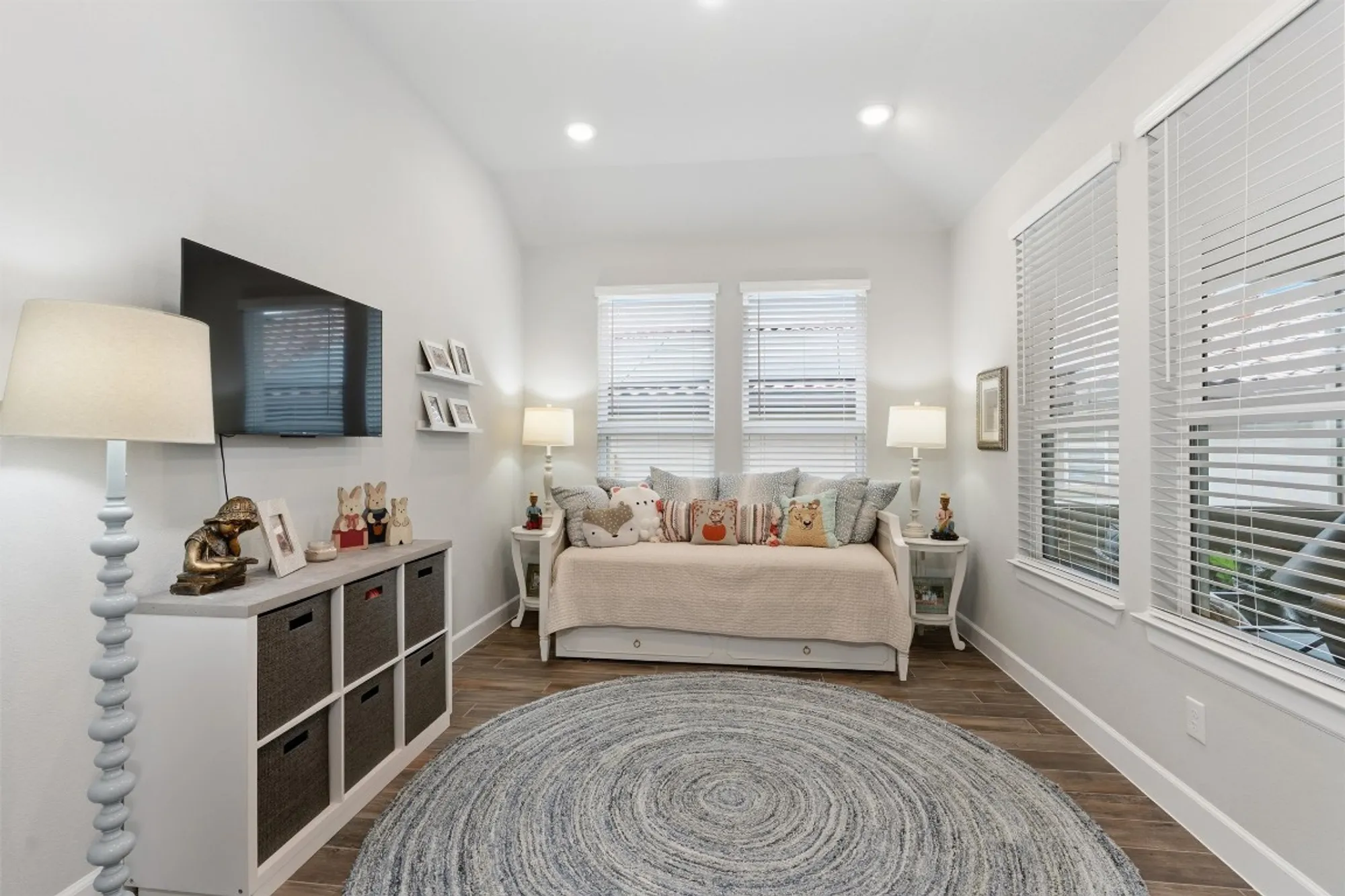 Property Slideshow image 19 of 39 | 1429 dancing oak ln, San Marcos, TX, 78666