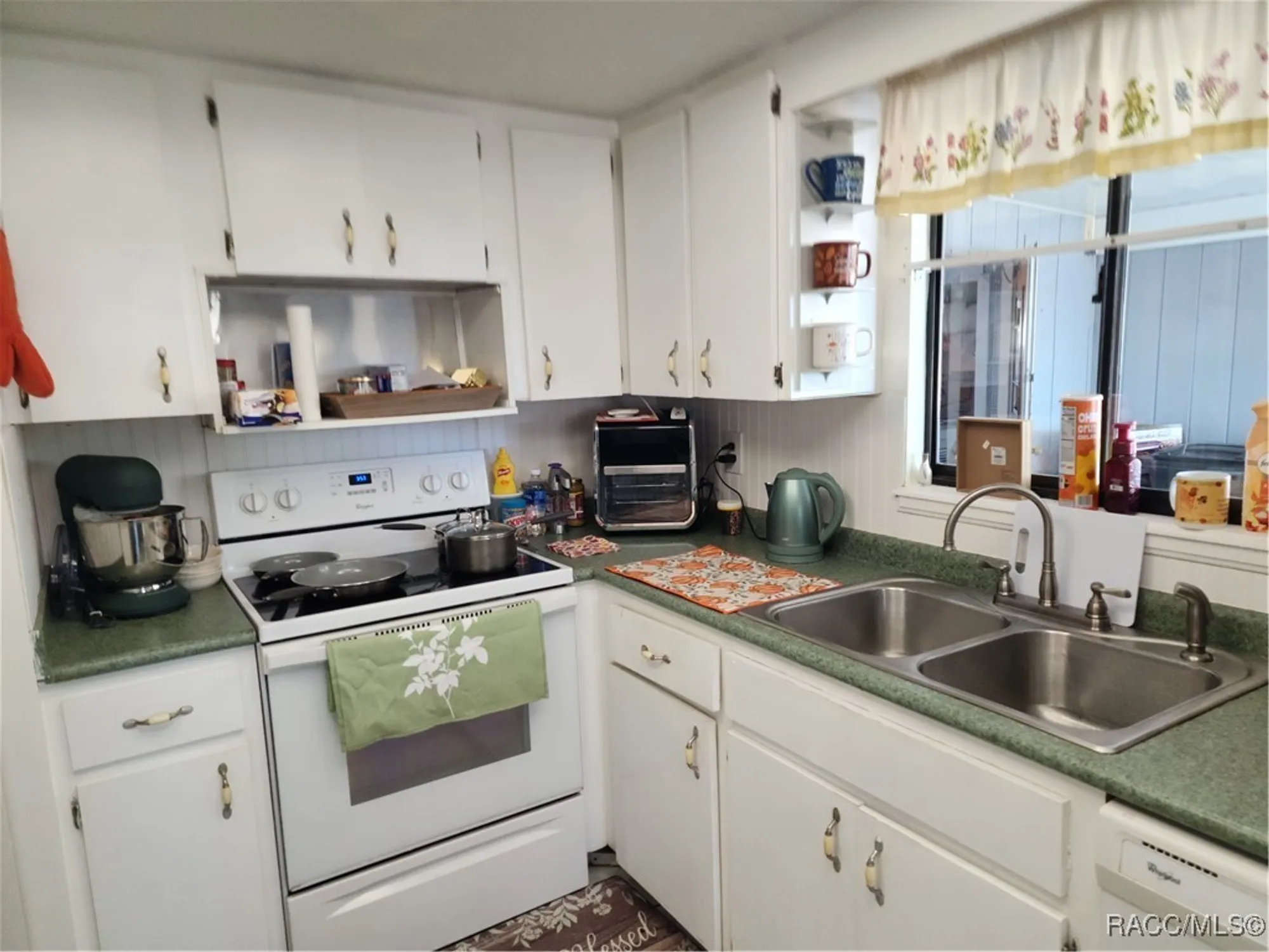 Property Slideshow image 16 of 43 | 9055 sw 102nd ln, Ocala, FL, 34481