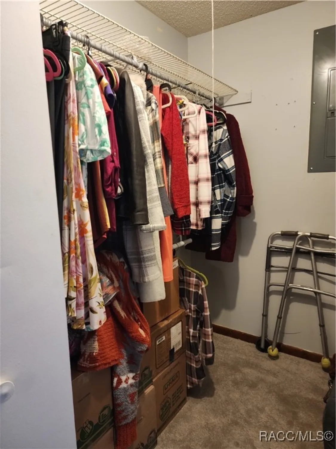 Property Slideshow image 24 of 43 | 9055 sw 102nd ln, Ocala, FL, 34481