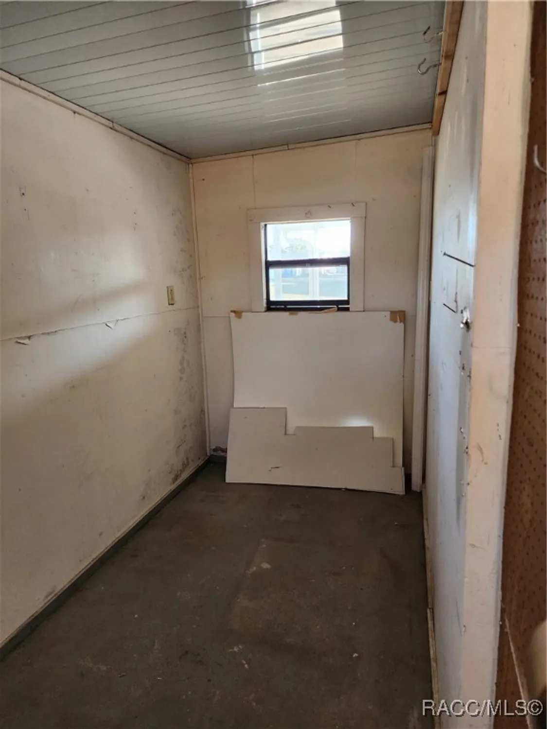 Property Slideshow image 35 of 43 | 9055 sw 102nd ln, Ocala, FL, 34481