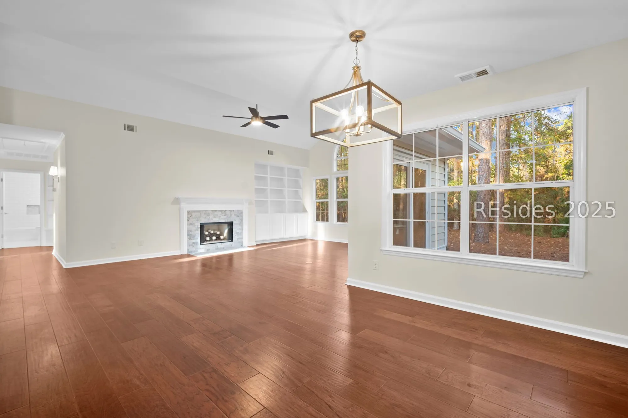 Property Slideshow image 10 of 29 | 39 golden hind dr, Hilton Head Island, SC, 29926