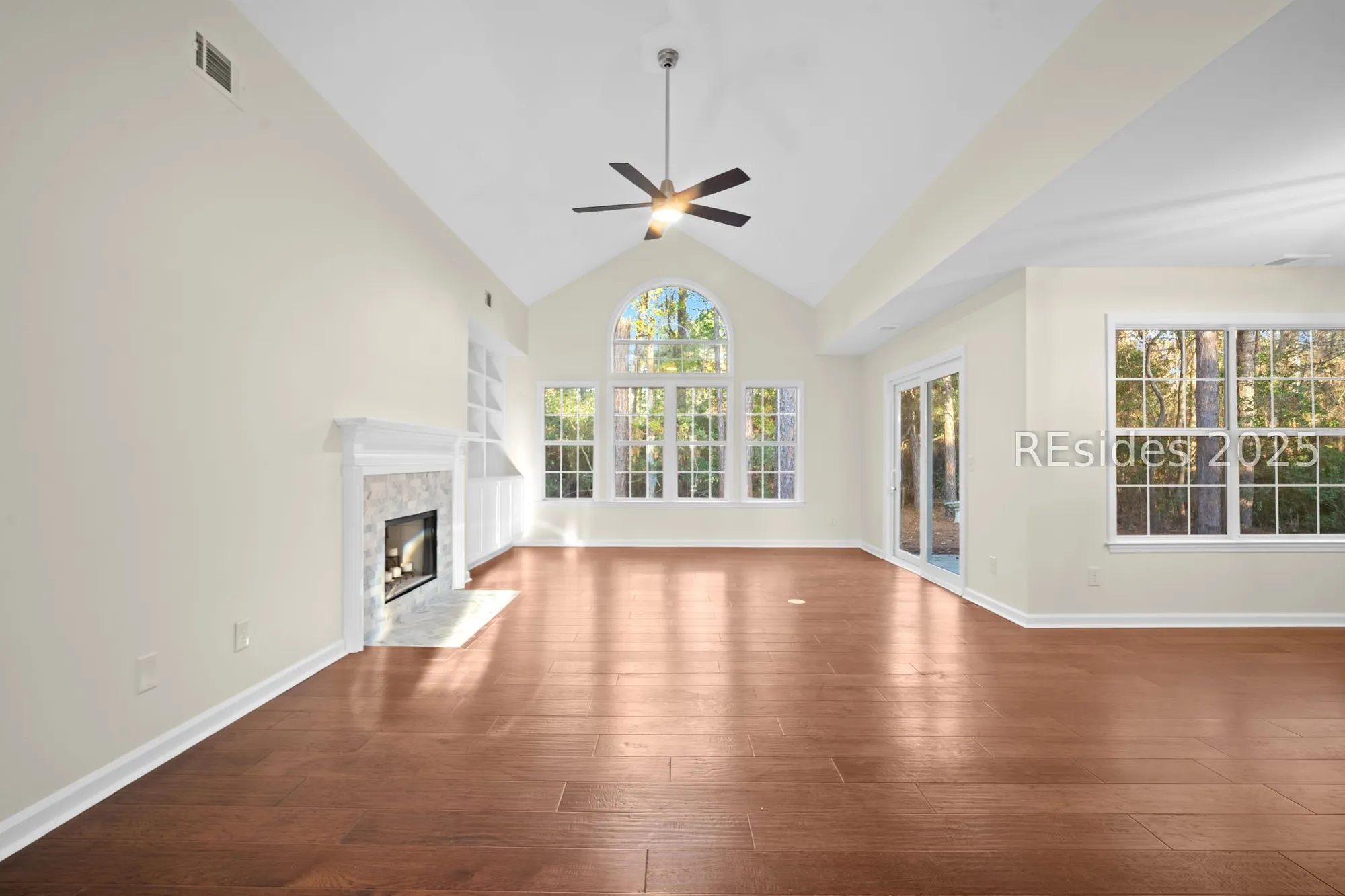 Property Slideshow image 8 of 29 | 39 golden hind dr, Hilton Head Island, SC, 29926