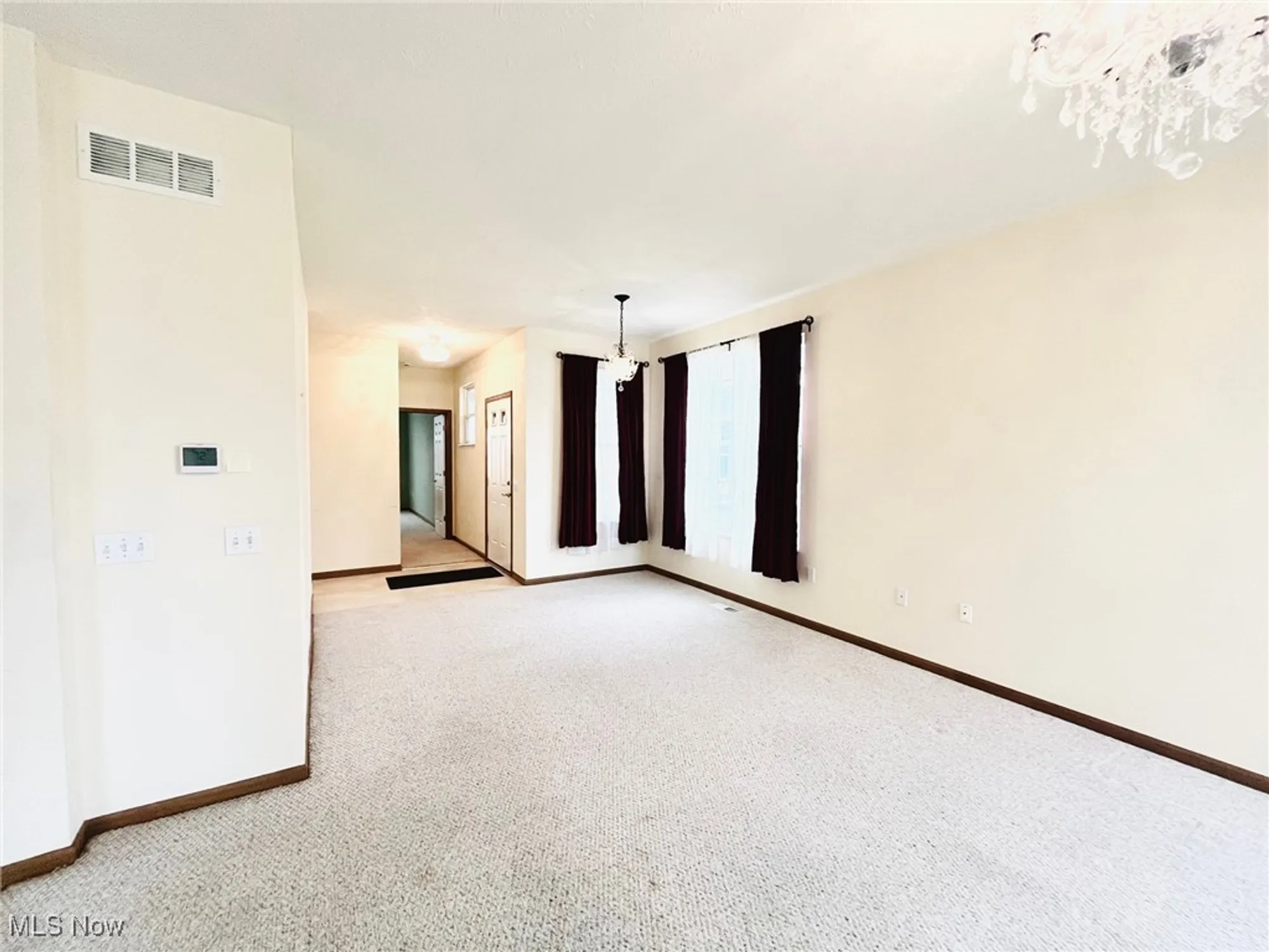 Property Slideshow image 11 of 42 | 2148 southampton ln, Avon, OH, 44011