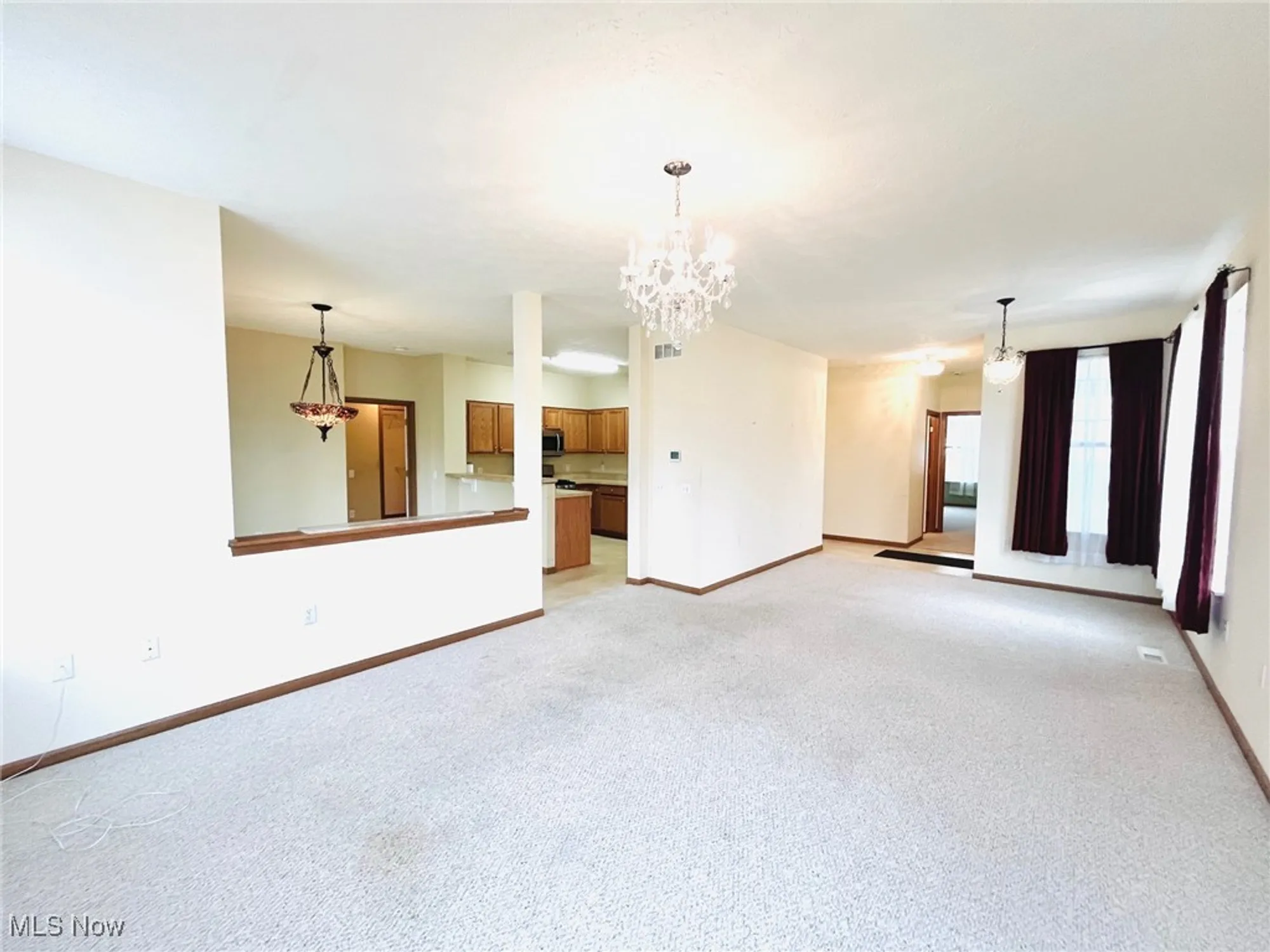 Property Slideshow image 9 of 42 | 2148 southampton ln, Avon, OH, 44011