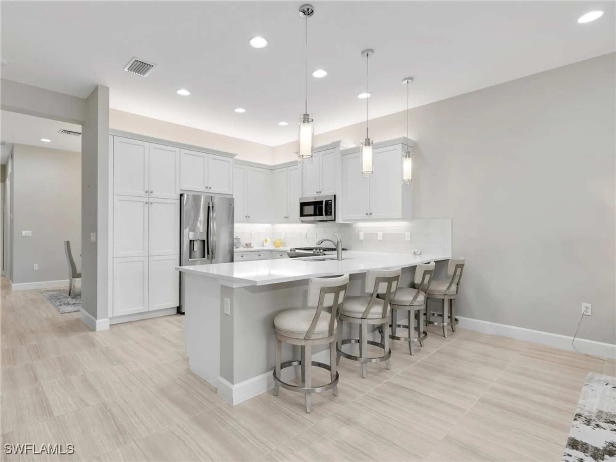 Property Slideshow image 11 of 35 | 28465 abruzzo dr, Bonita Springs, FL, 34135