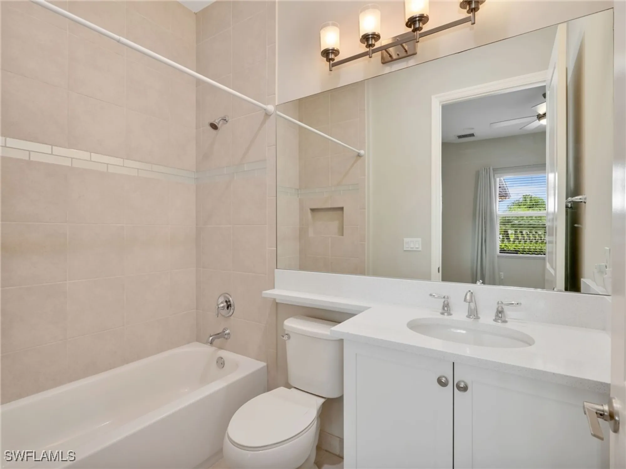 Property Slideshow image 24 of 35 | 28465 abruzzo dr, Bonita Springs, FL, 34135