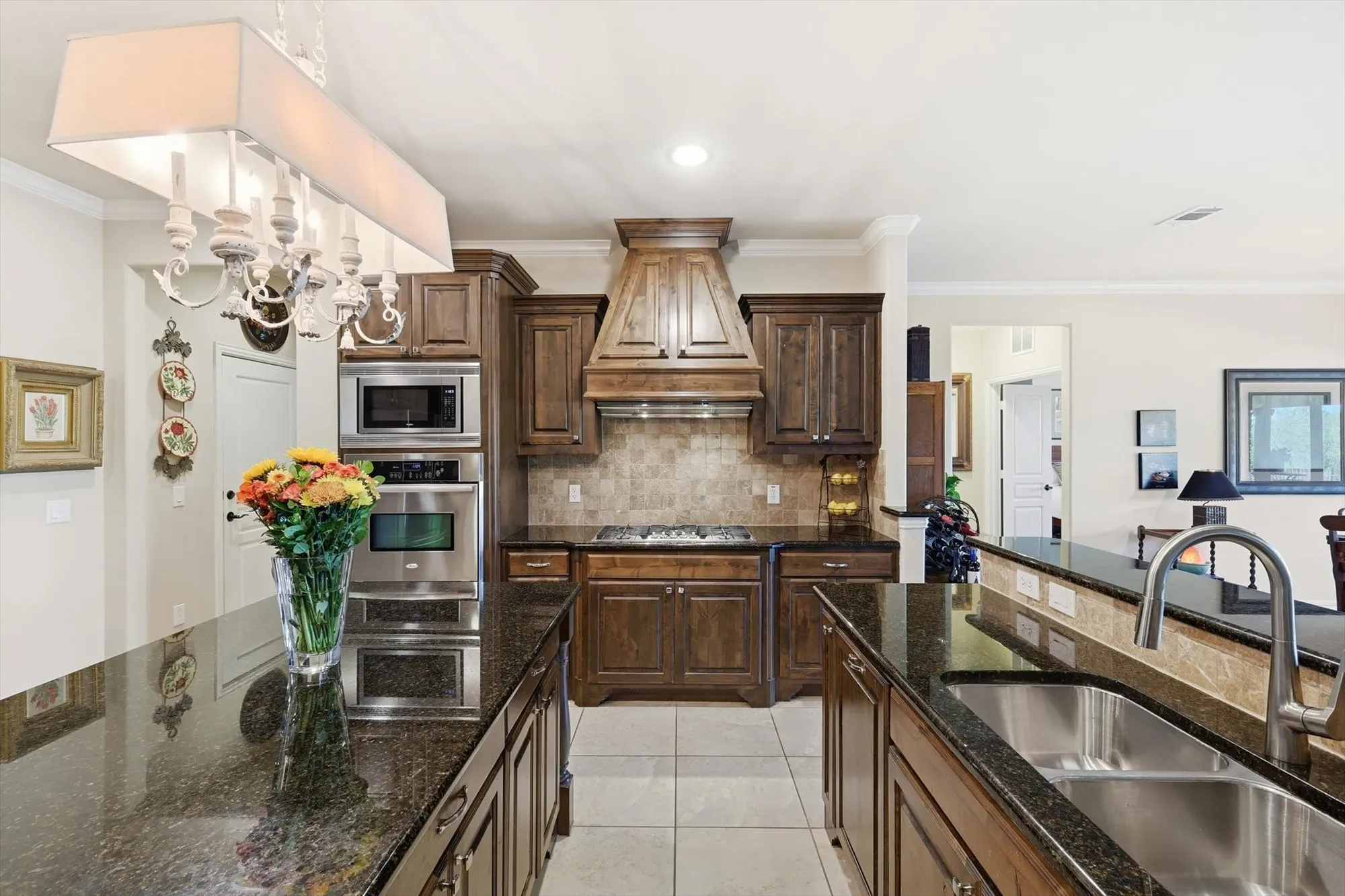 Property Slideshow image 15 of 40 | 6163 loudoun springs dr, Frisco, TX, 75036