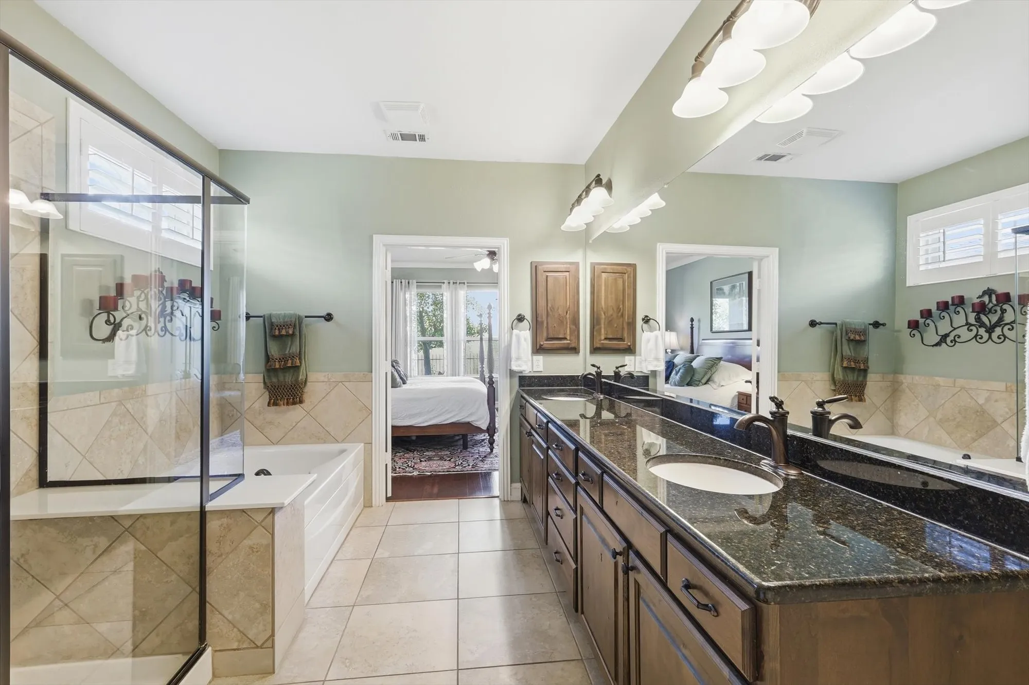 Property Slideshow image 18 of 40 | 6163 loudoun springs dr, Frisco, TX, 75036