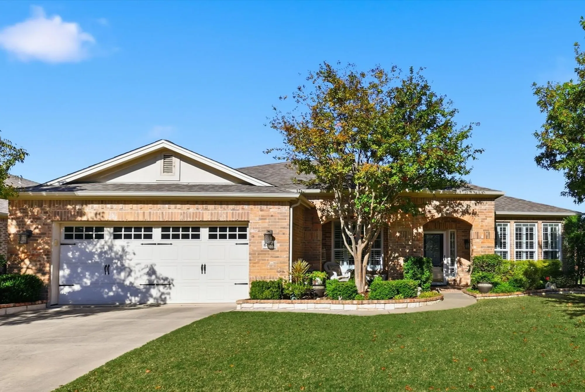 Property Slideshow image 1 of 40 | 6163 loudoun springs dr, Frisco, TX, 75036