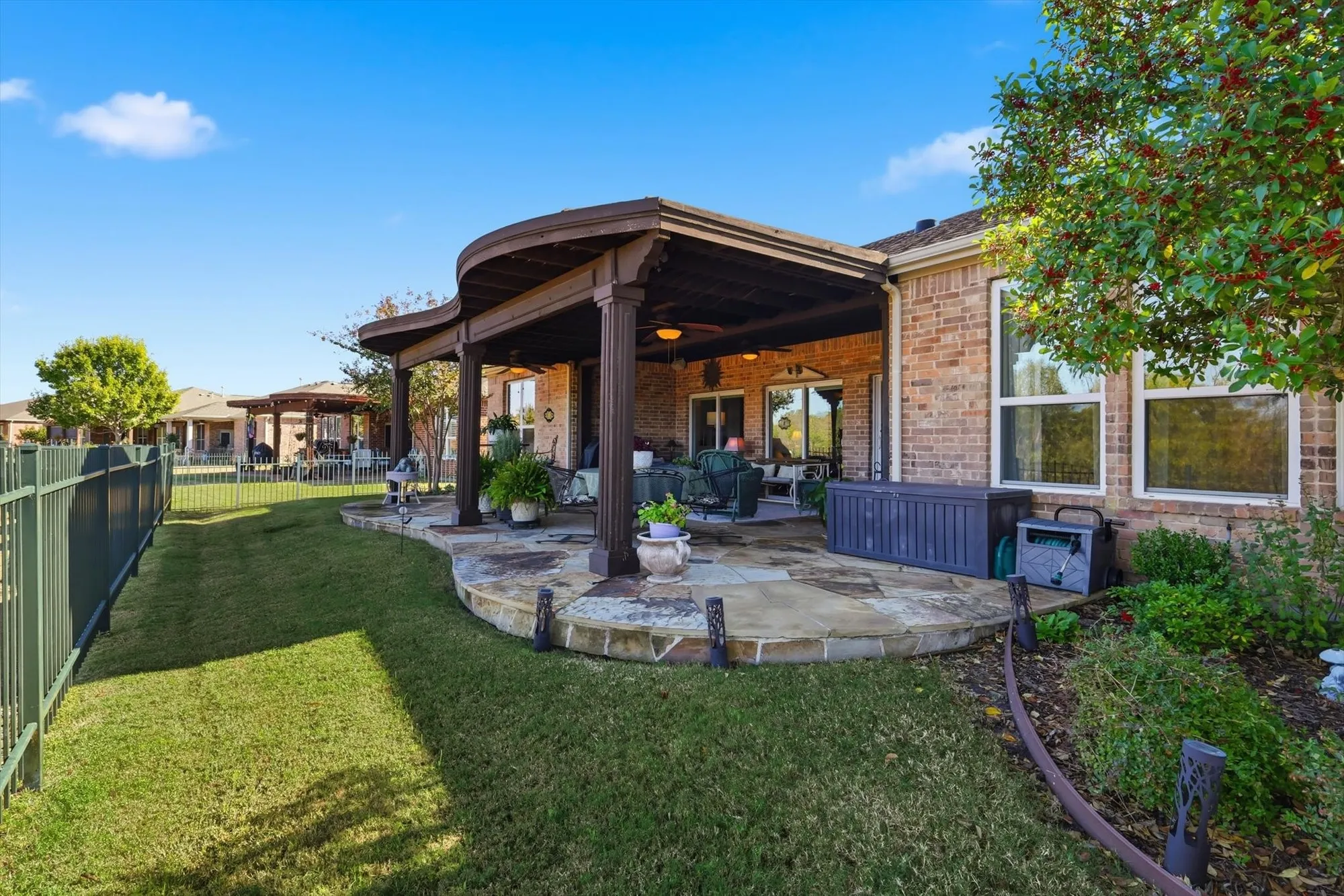 Property Slideshow image 27 of 40 | 6163 loudoun springs dr, Frisco, TX, 75036