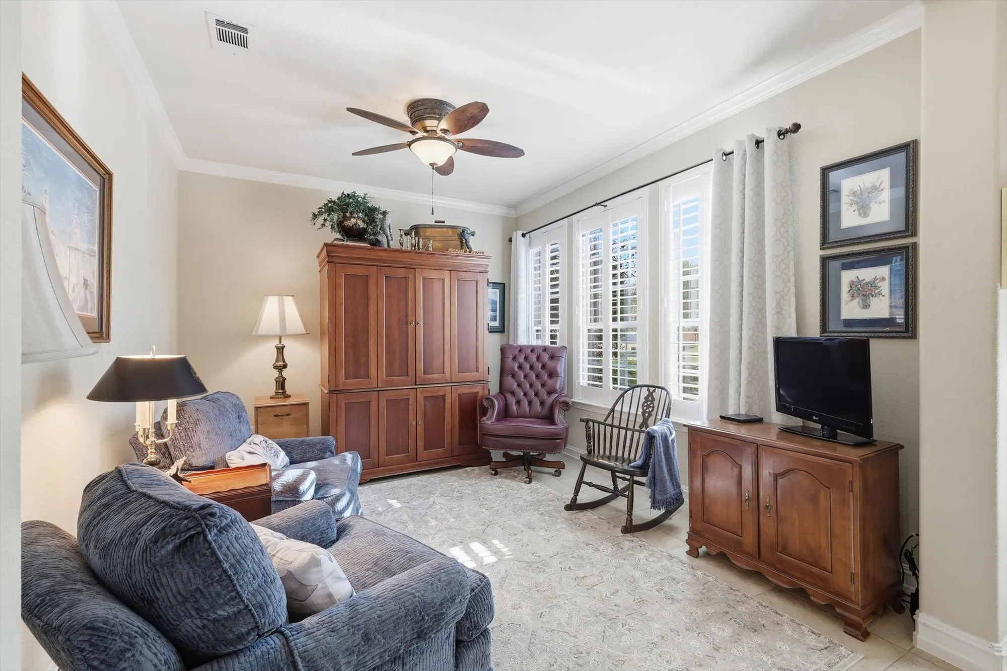 Property Slideshow image 5 of 40 | 6163 loudoun springs dr, Frisco, TX, 75036